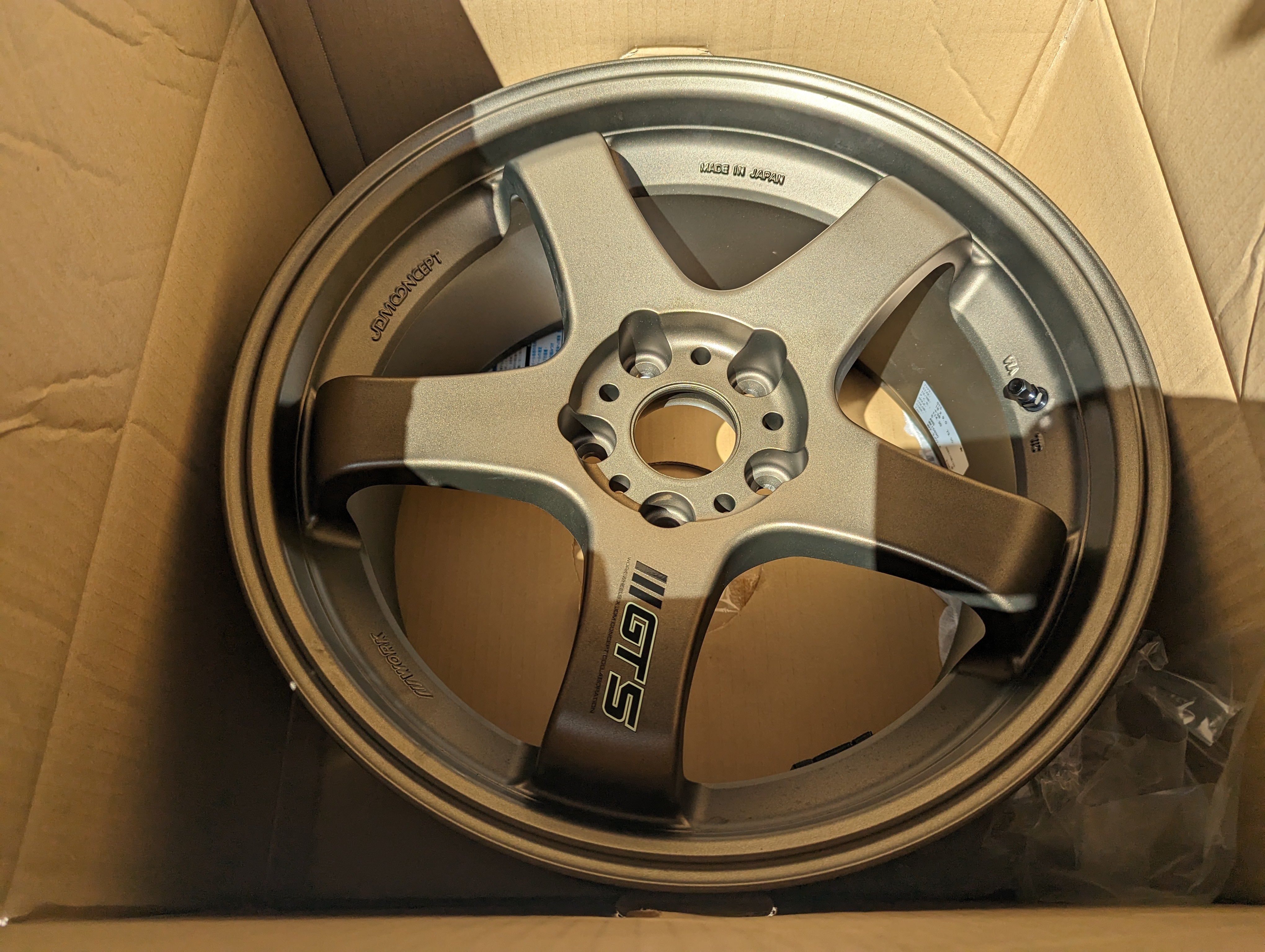 Work Emotion GT5 (Bronze) - Pair - 5x114.3 - 18x9 +38