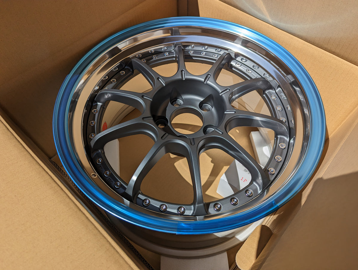 SSR SP5 Flat Gunmetal | 5x114.3 | 18x9.5 +25 | New | 3 Piece