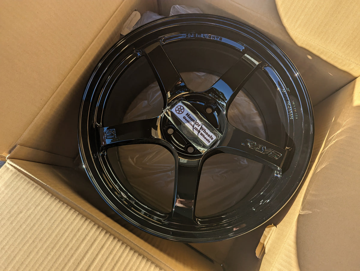 Rays Gram Lights 57 CR Gloss Black | 5x114.3 | 18x9.5 +22 | New