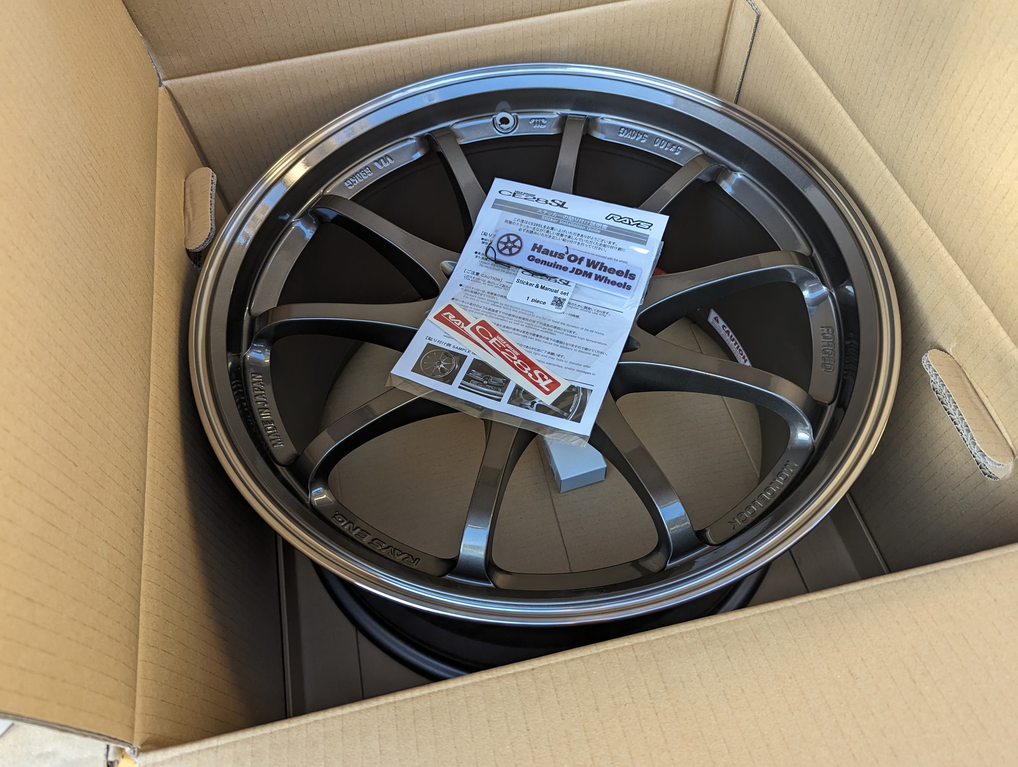 *Brand New* Rays Engineering Volk Racing CE28SL (Pressed Graphite) - Staggered Set - 5x114.3 - F: 18x9.5 +22  - R: 18x10.5 +15