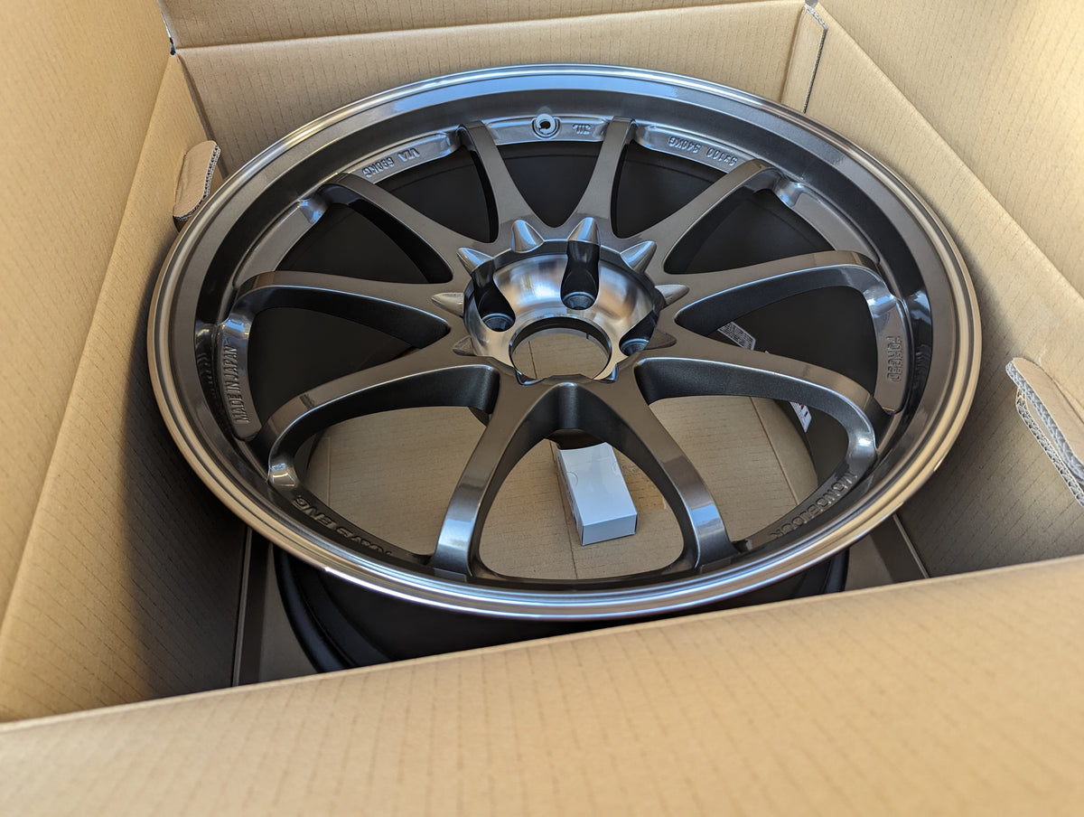 RAYS Volk Racing CE28SL Pressed Graphite | 5x114.3 | 18x9.5 +22 | New