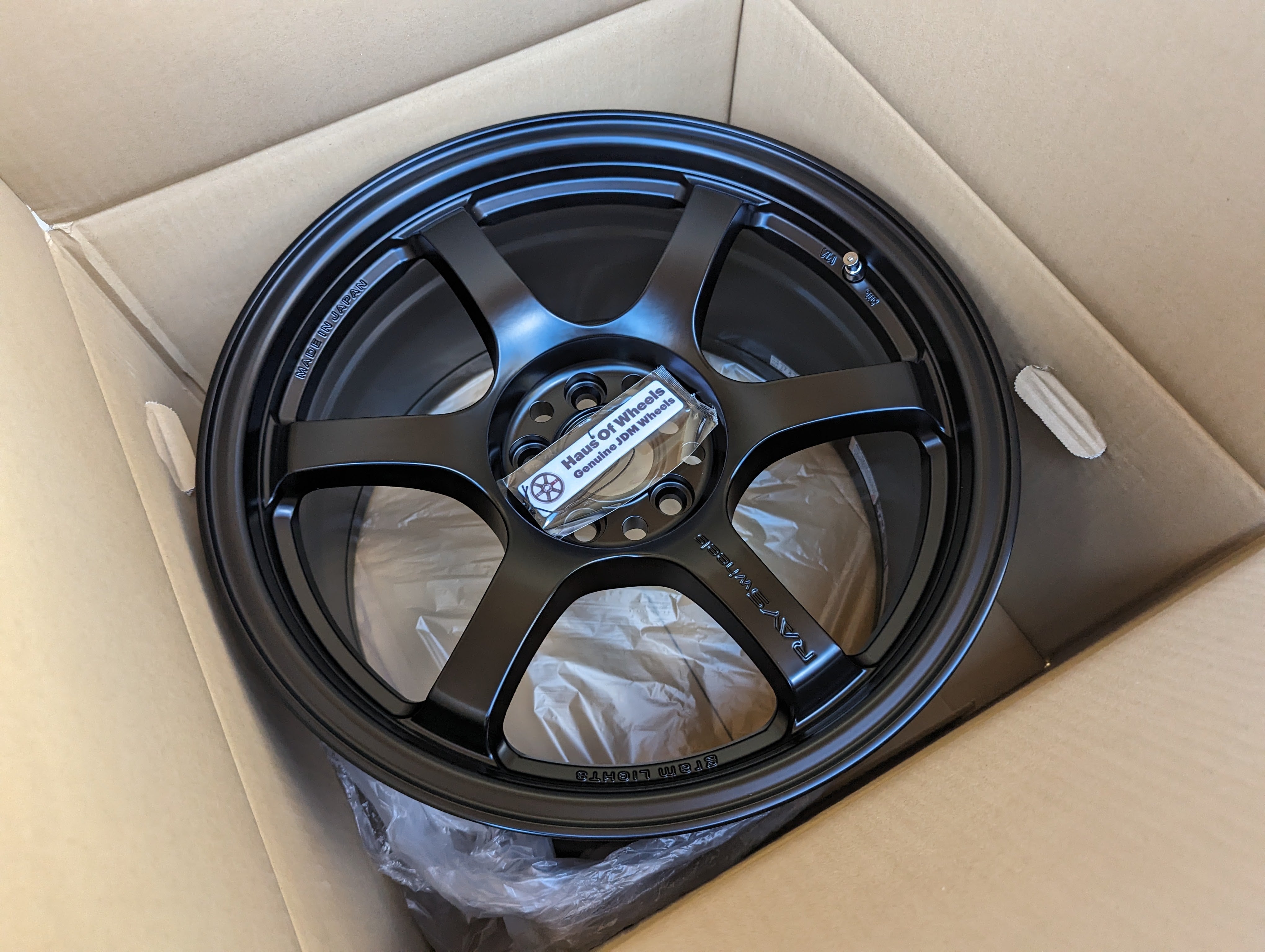 Rays Gram Lights 57 DR (Semi Gloss Black) - 17x9 +38