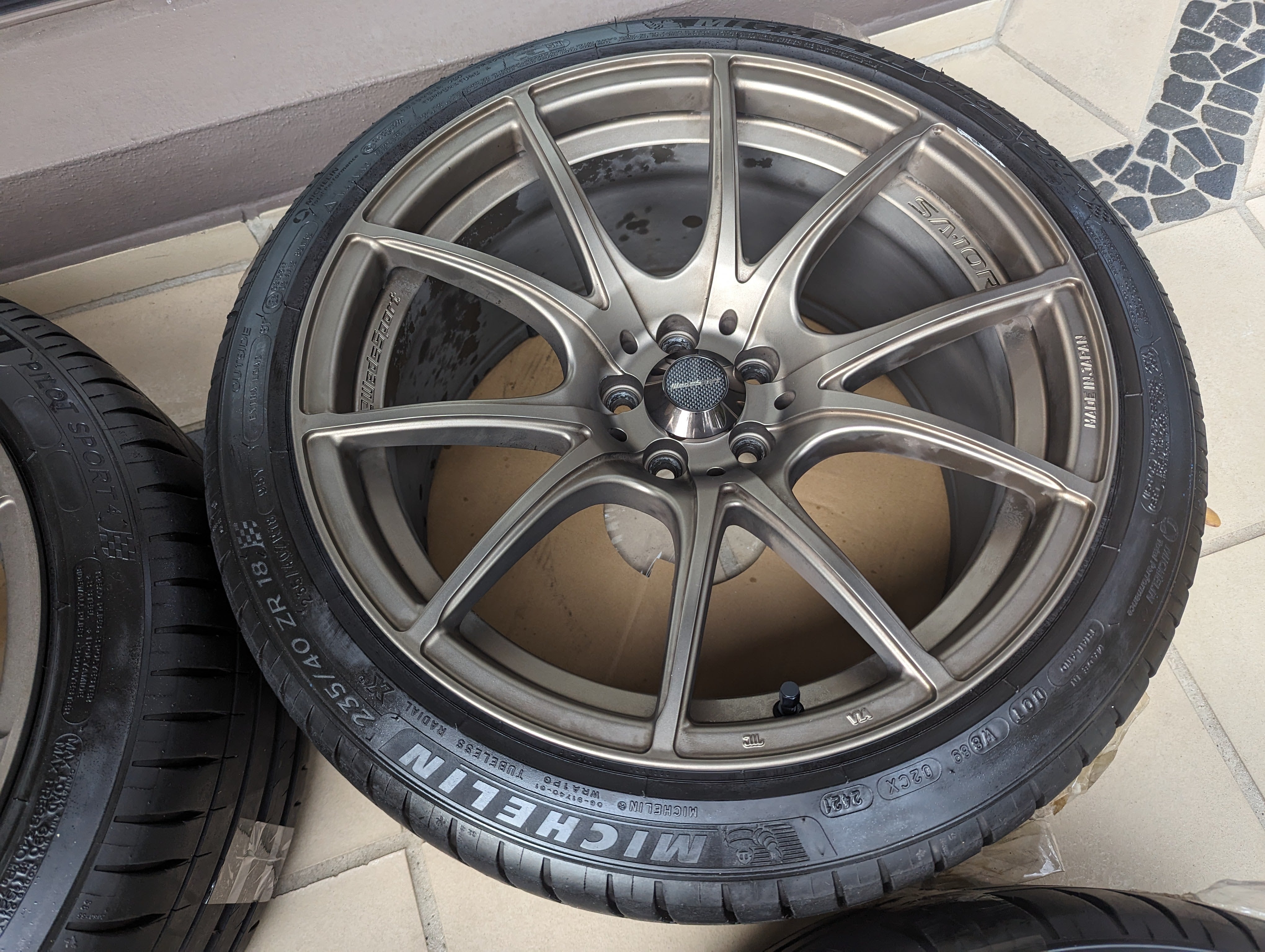 WedsSport SA-10R (Bronze) with Genuine WedsSport Carbon Center Caps and Michelin PS4 Tyres - 18x9.5 +38