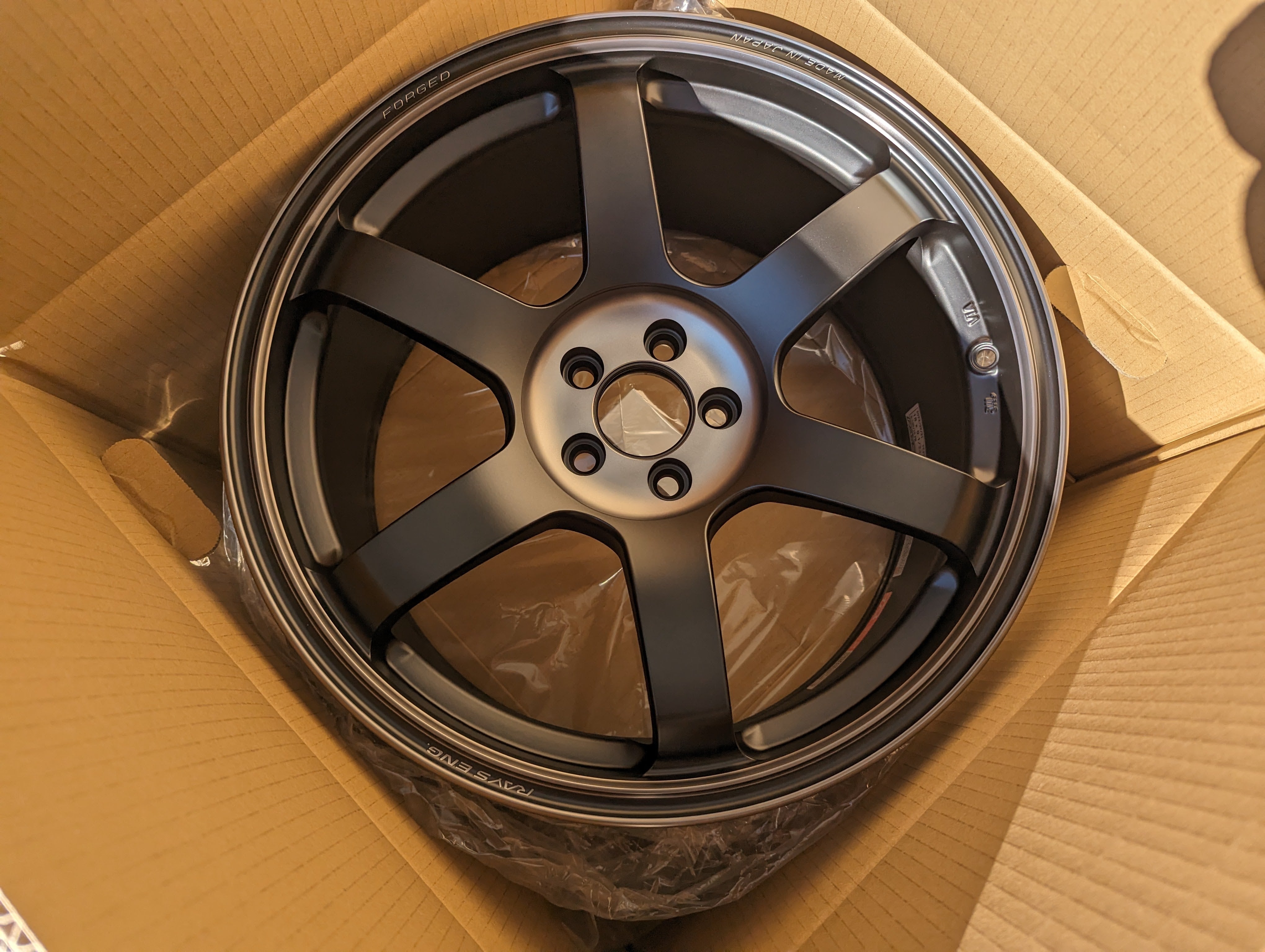 Rays Volk Racing TE37 Saga SL M-SPec - 5x100 - 18x9.5 +40