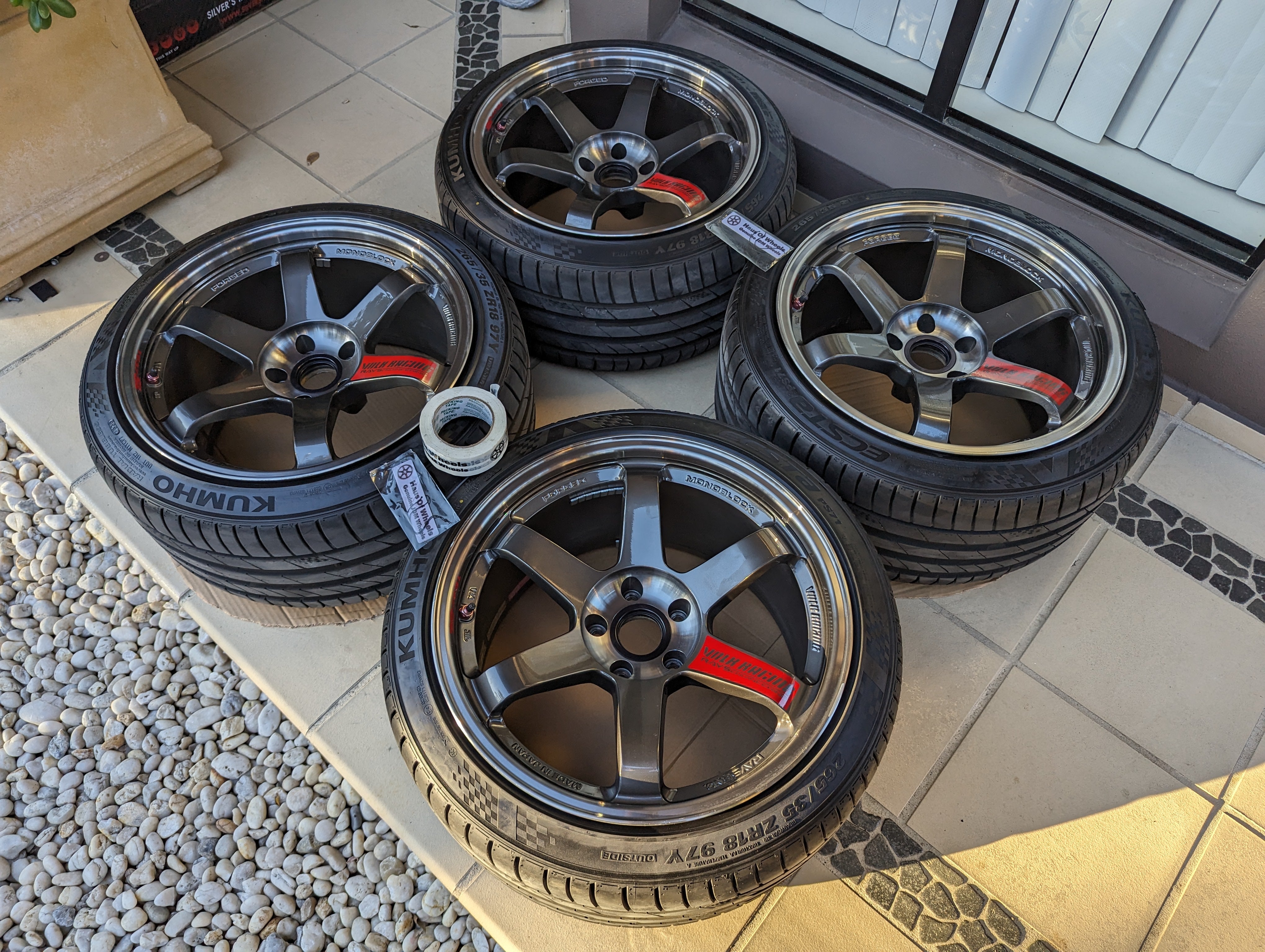 *Discontinued* + *Near New* (Double Pressed Graphite) Rays Engineering Volks Racing TE37SL with Tyres - 5x114.3 - 18x10.5 +15