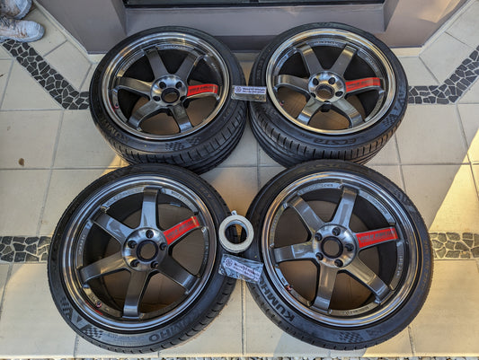 
(Double Pressed Graphite) RAYS Volk Racing TE37SL with Tyres