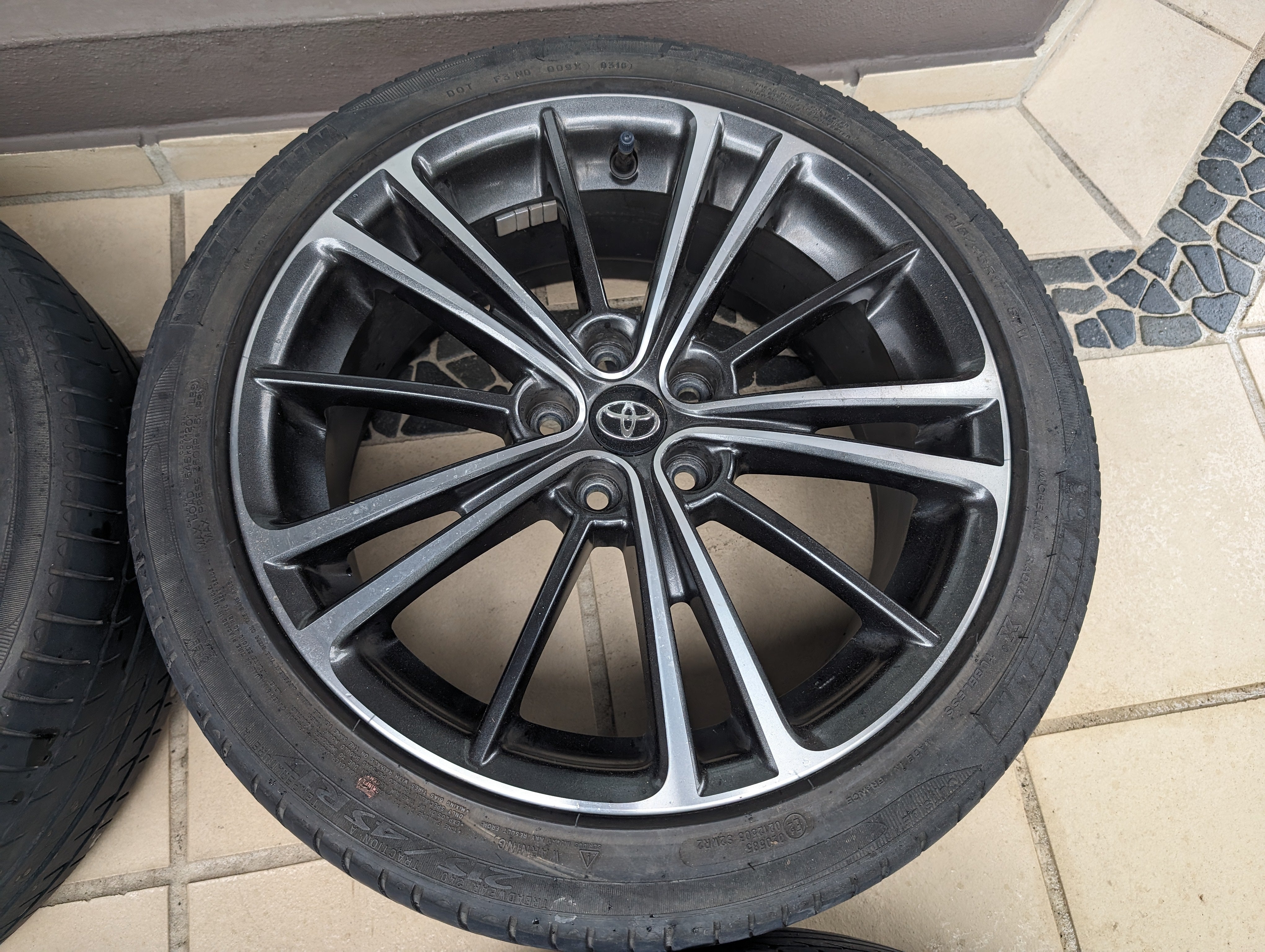 Toyota 86 GTS Wheels with Michelin Tyres and Toyota Center Caps - PCD 5x100 - 17x7 +48