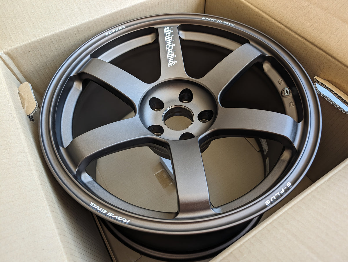 *Brand New* RAYS Volk Racing TE37 Saga S-Plus (Bronze) - PCD 5x114.3 - 18x10.5 +15