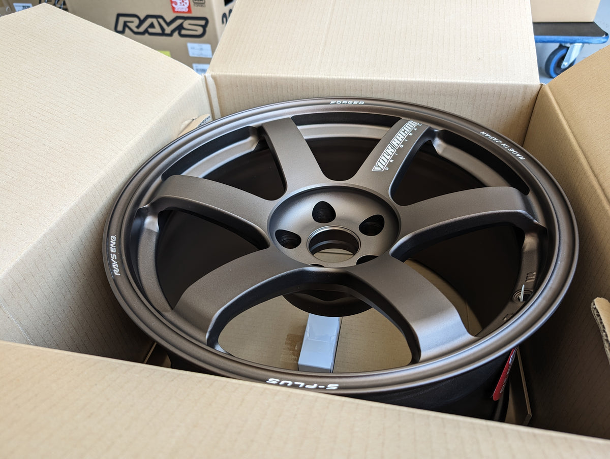 *Brand New* RAYS Volk Racing TE37 Saga S-Plus (Bronze) - PCD 5x114.3 - 18x10.5 +15