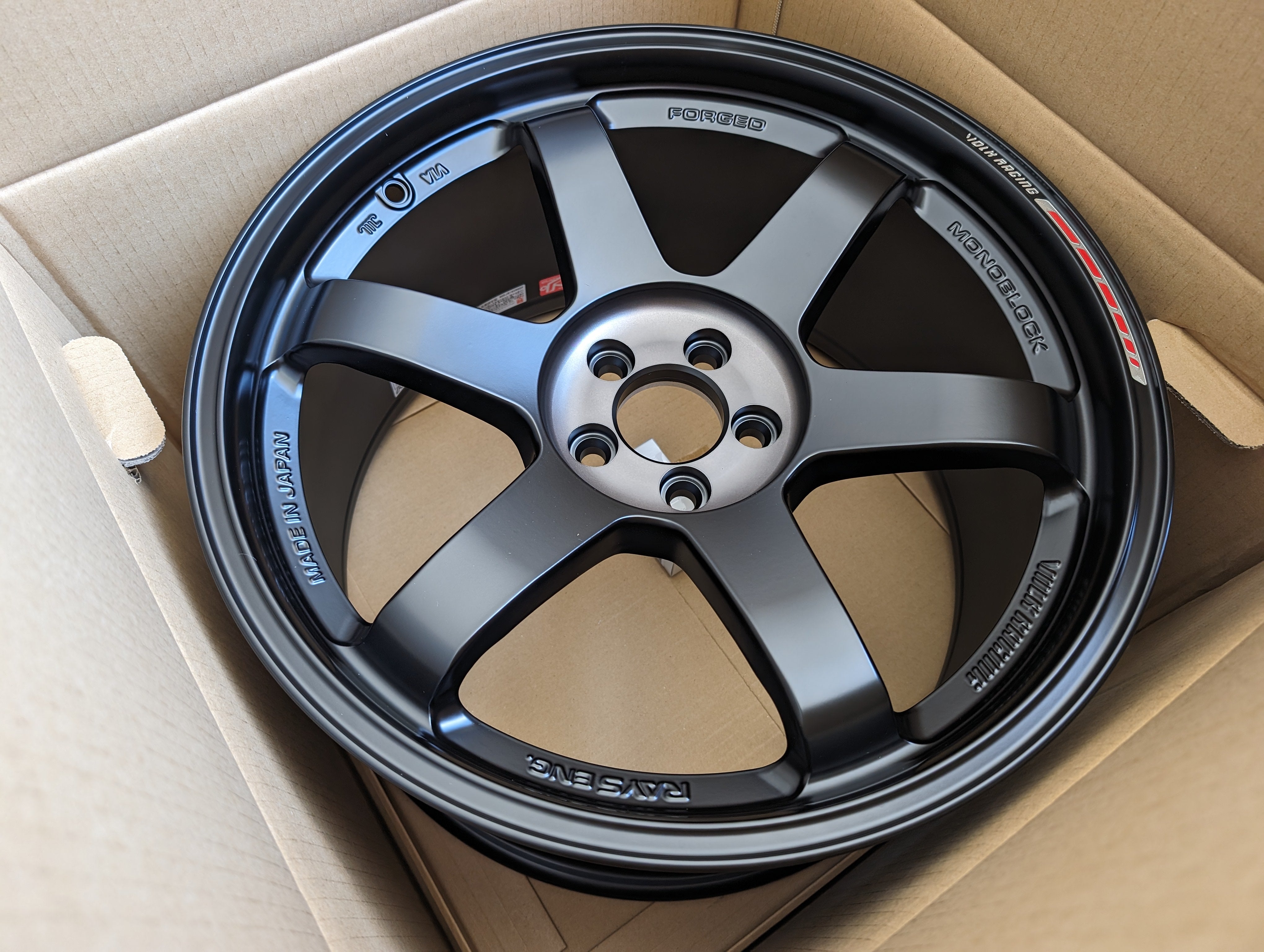 Rays Volks Racing TE37 Black Edition III - PCD 5x100 - 18x9.5 +41