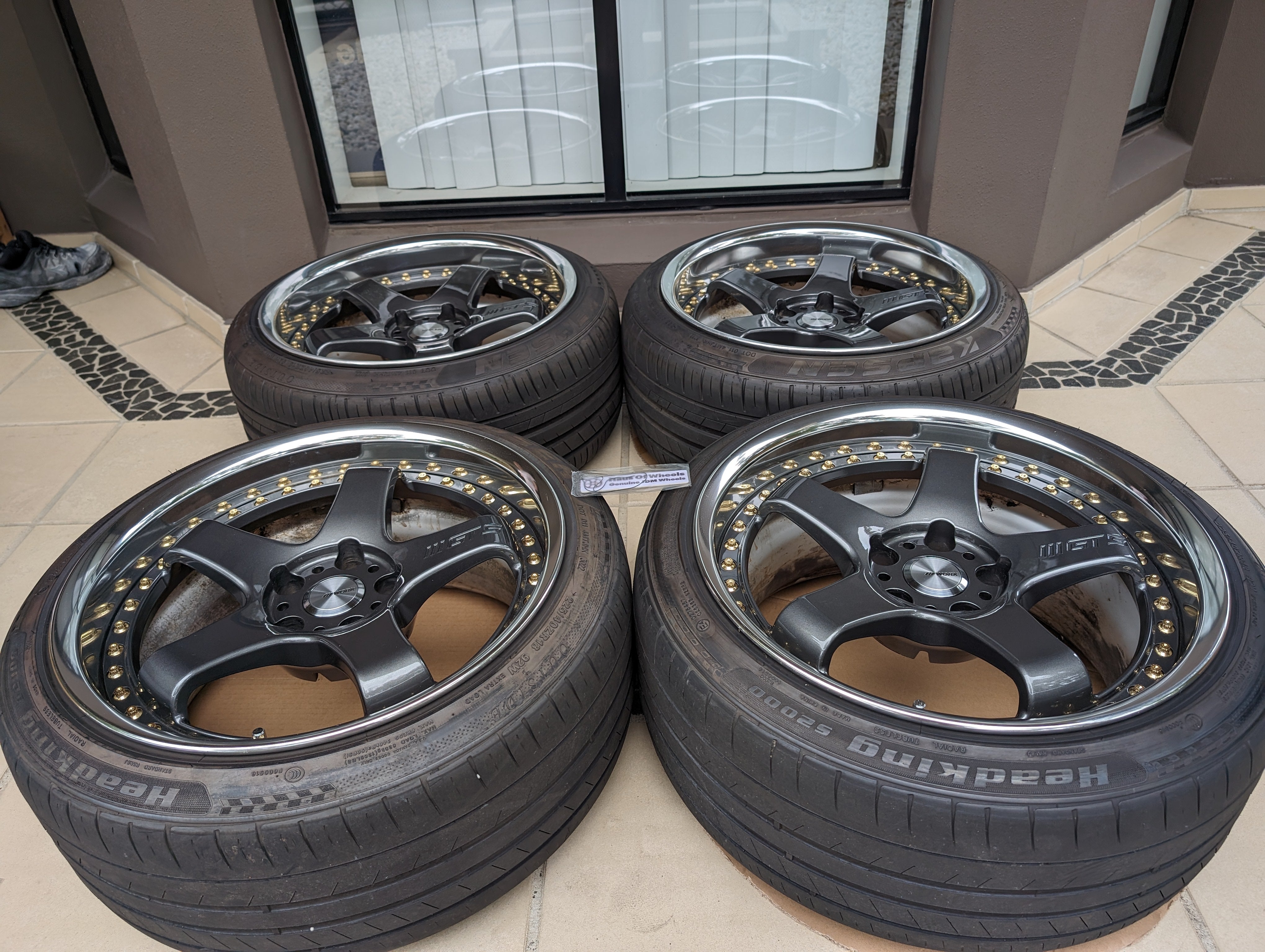 *Near New* Work Emotion GT5 3P With Genuine Work Centre Caps with Tyres - PCD 5x114.3 - F: 18x9.5 +18 (A-Disk) - R: 18x9.5 +25 (O-Disk)