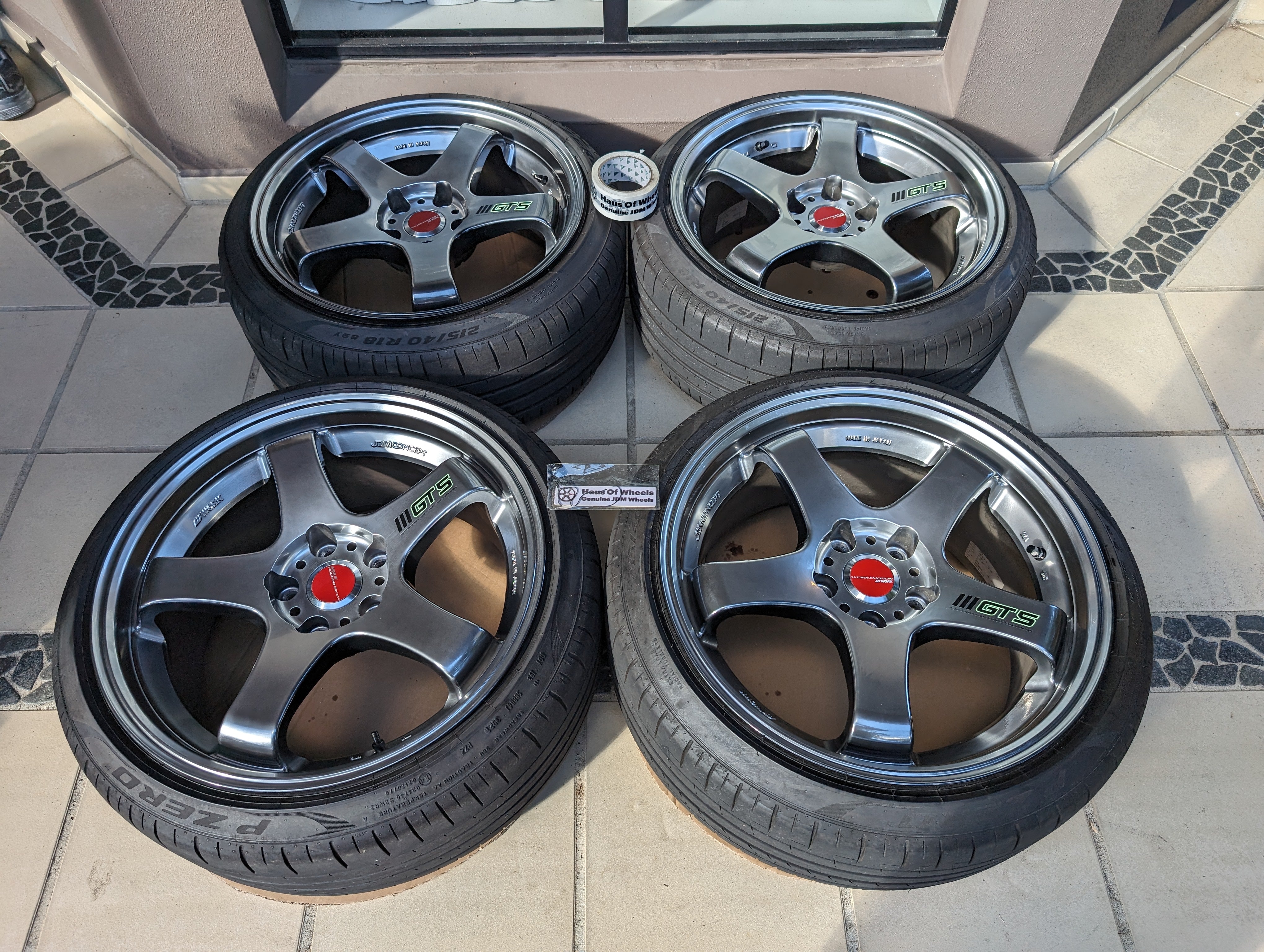 *Near New* Work Emotion GT5 (Glim Silver) with Genuine Work GT5 Center Caps - 5x114.3 - 18x9 +38