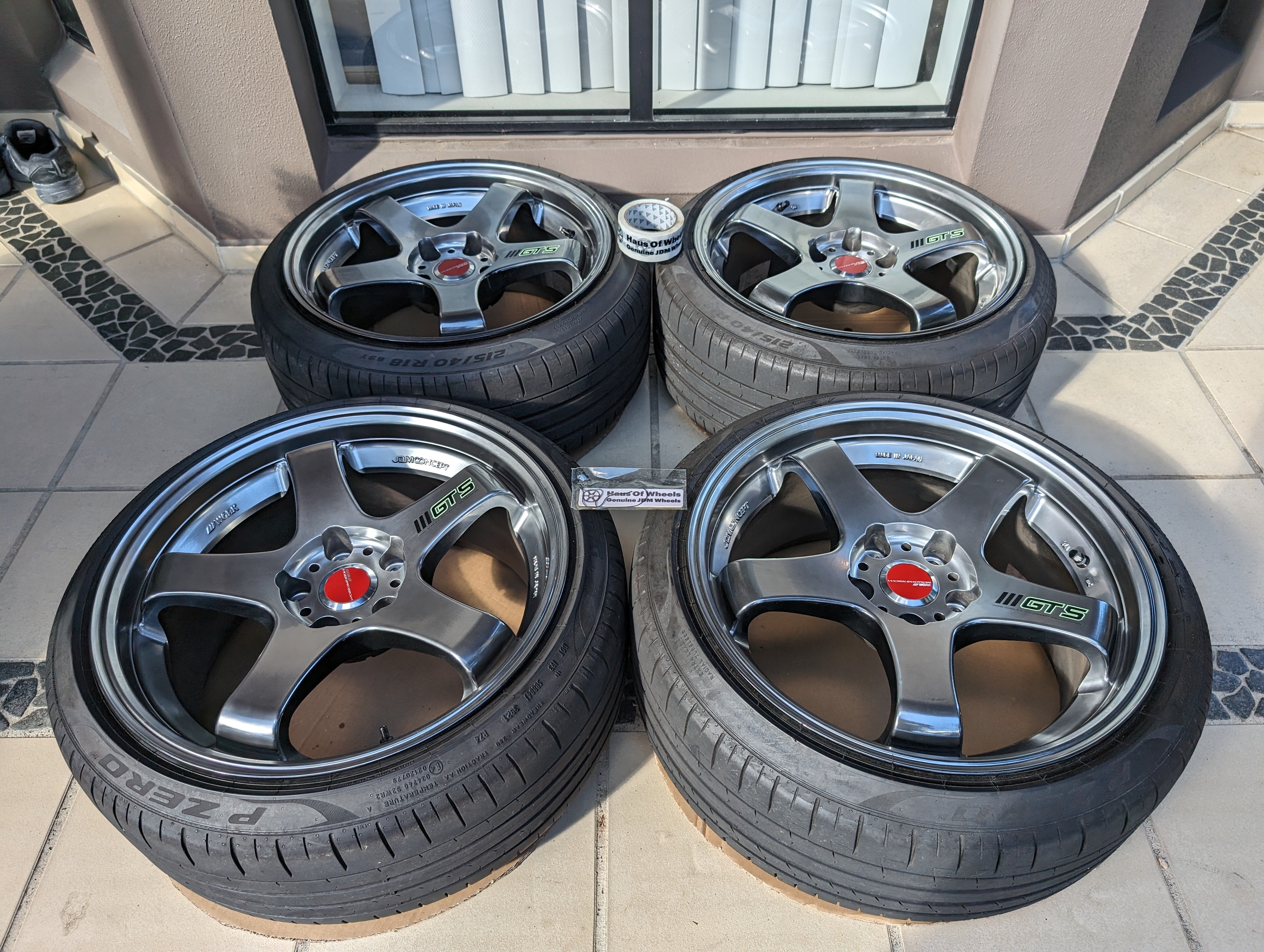 *Near New* Work Emotion GT5 (Glim Silver) with Genuine Work GT5 Center Caps - 5x114.3 - 18x9 +38