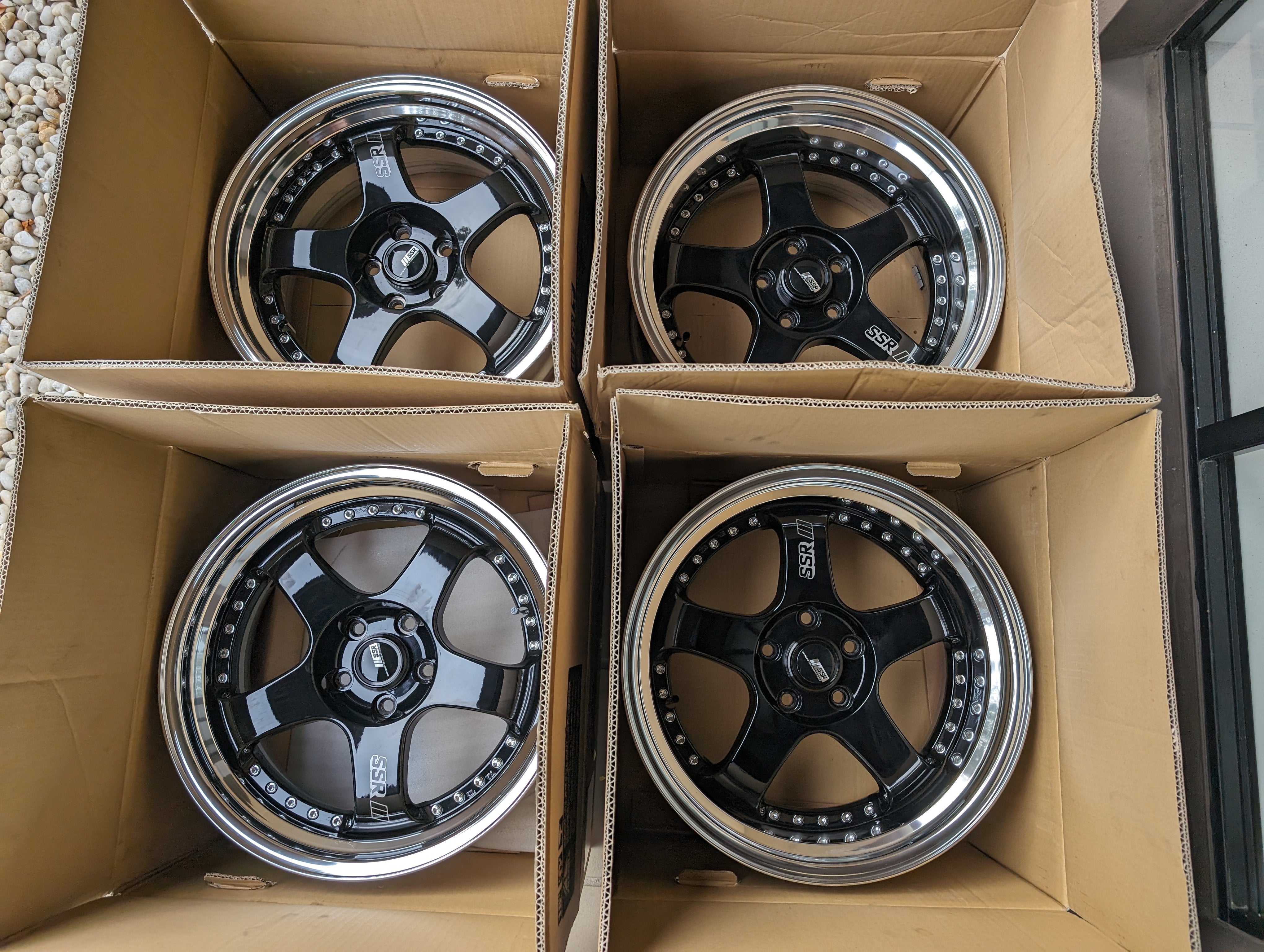 *Near New* SSR SP1 (Gloss Black) - 3 Piece Wheels - 5x114.3 - F: 18x9 +19 (HP Disk/Deep Dish) - R: 18x10 +24 (SL Disk/Deep DIsh)