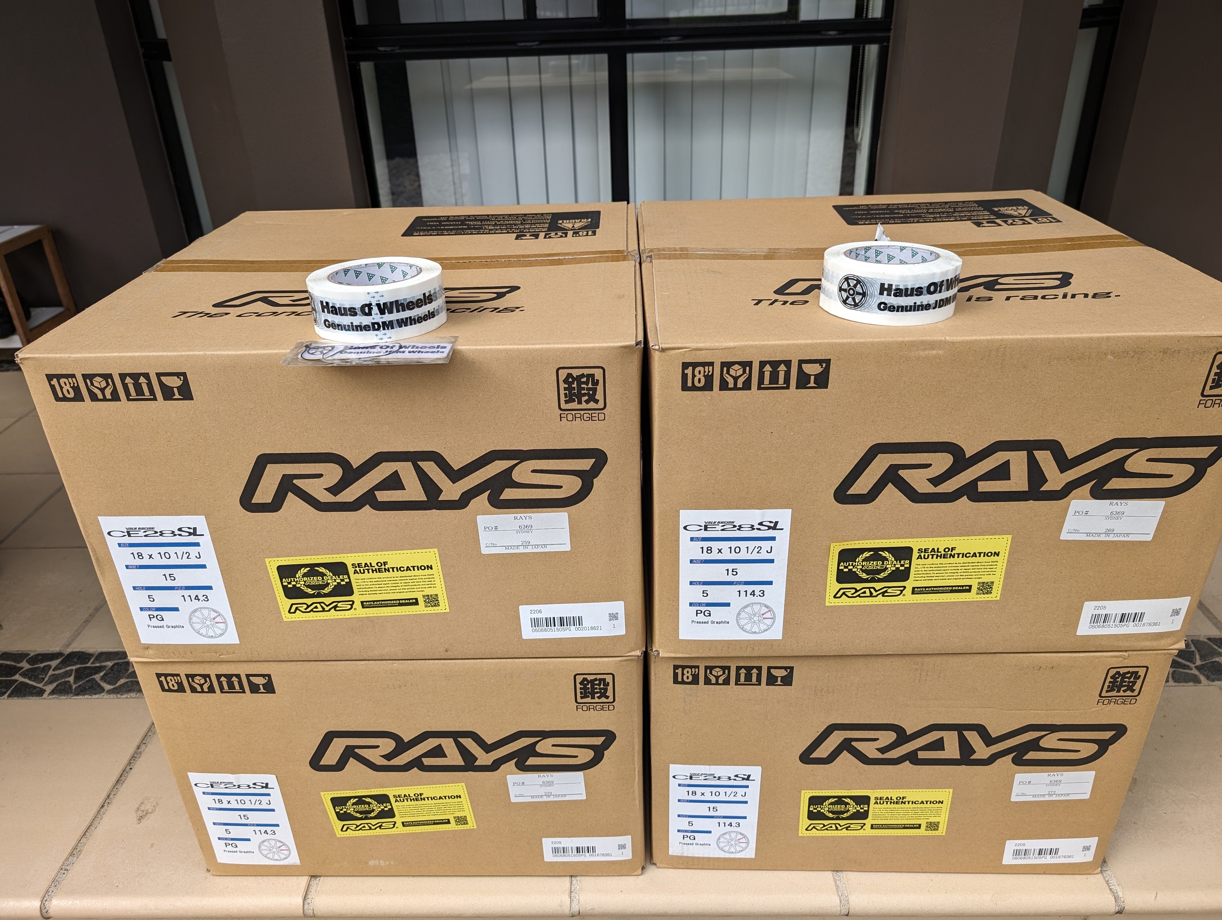 *Brand New* Rays Engineering Volk Racing CE28SL (Pressed Graphite) - 5x114.3 - 18x10.5 +15