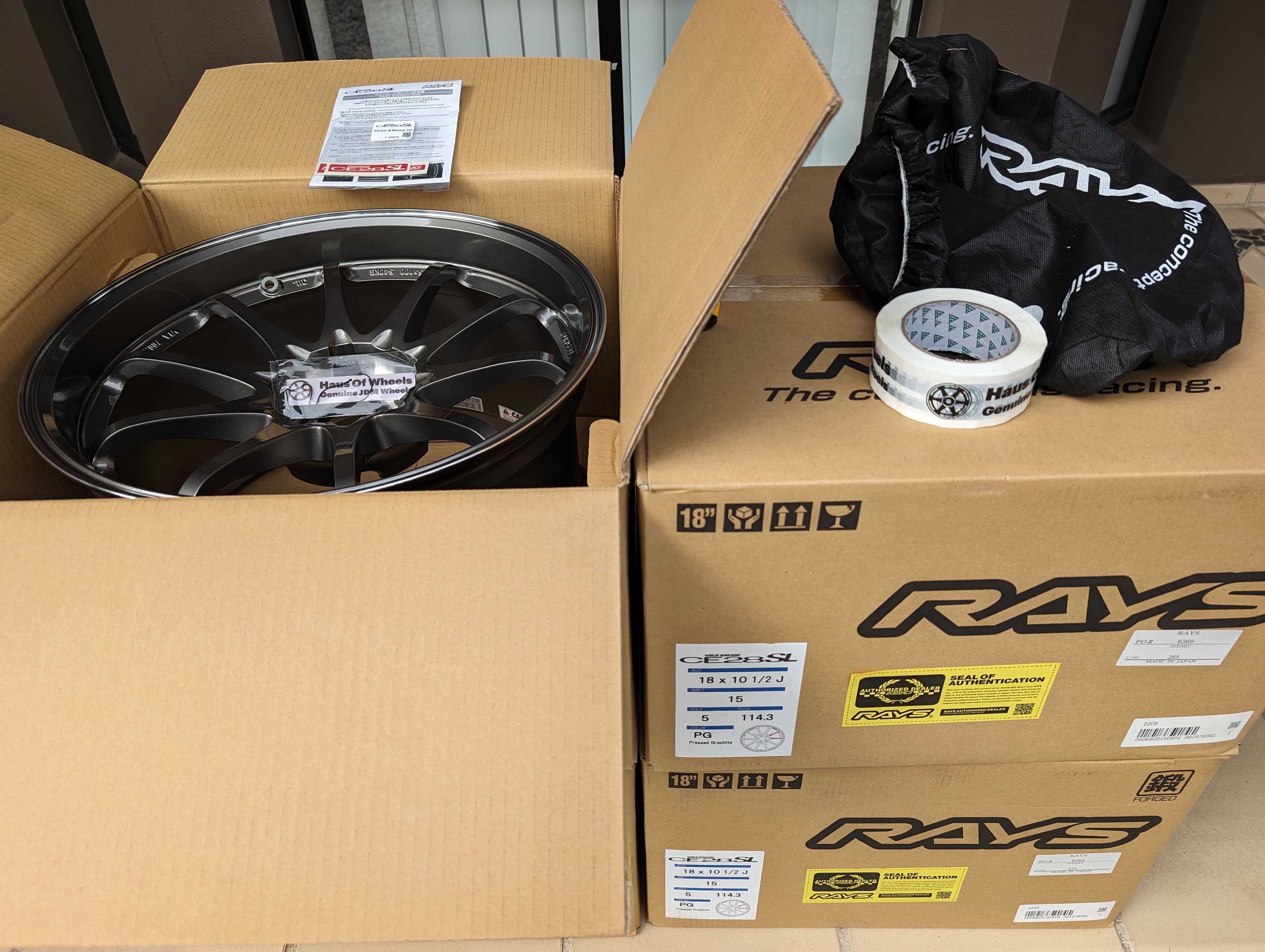 *Brand New* Rays Engineering Volk Racing CE28SL (Pressed Graphite) - 5x114.3 - 18x10.5 +15