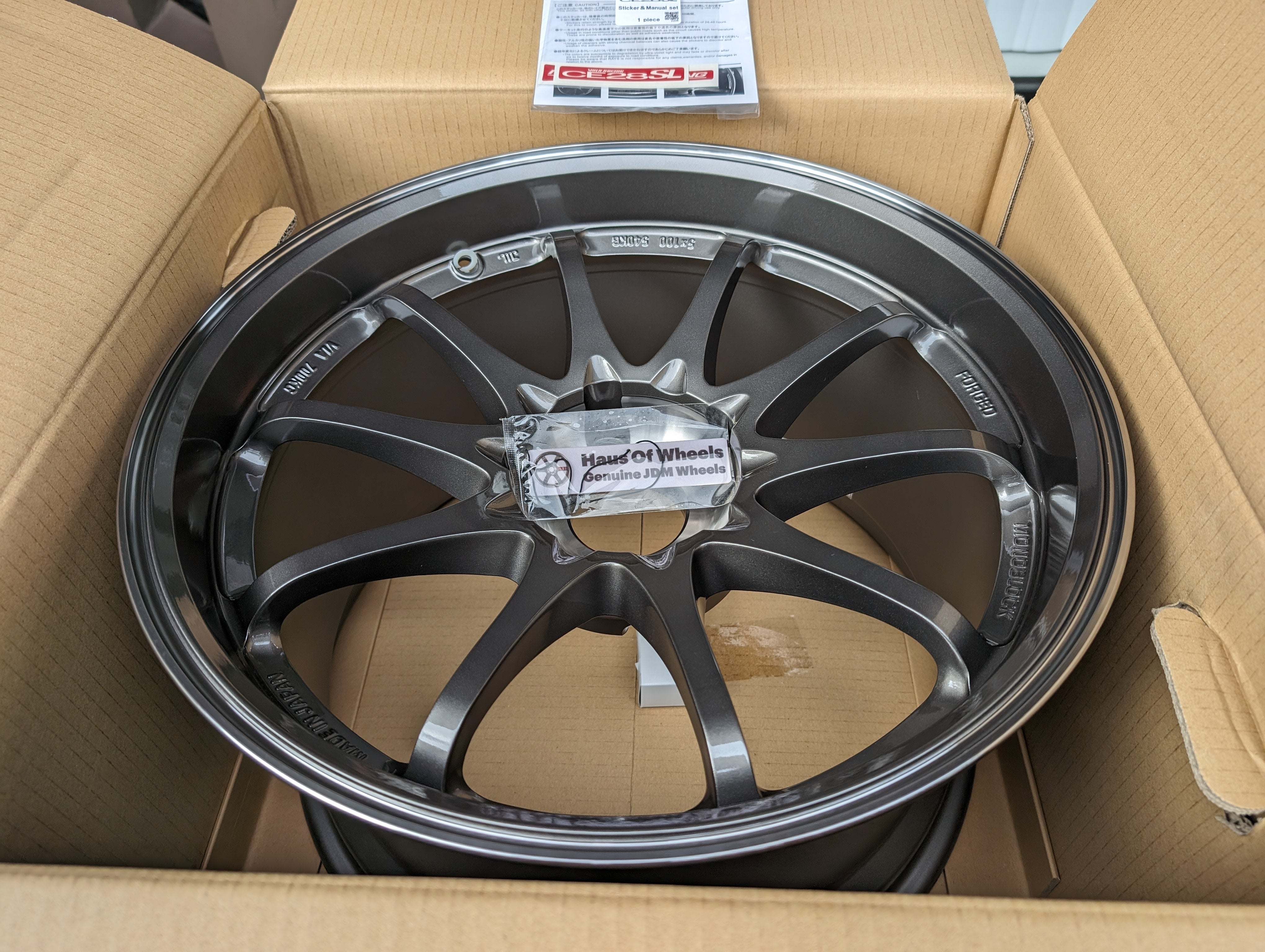 *Brand New* Rays Engineering Volk Racing CE28SL (Pressed Graphite) - 5x114.3 - 18x10.5 +15