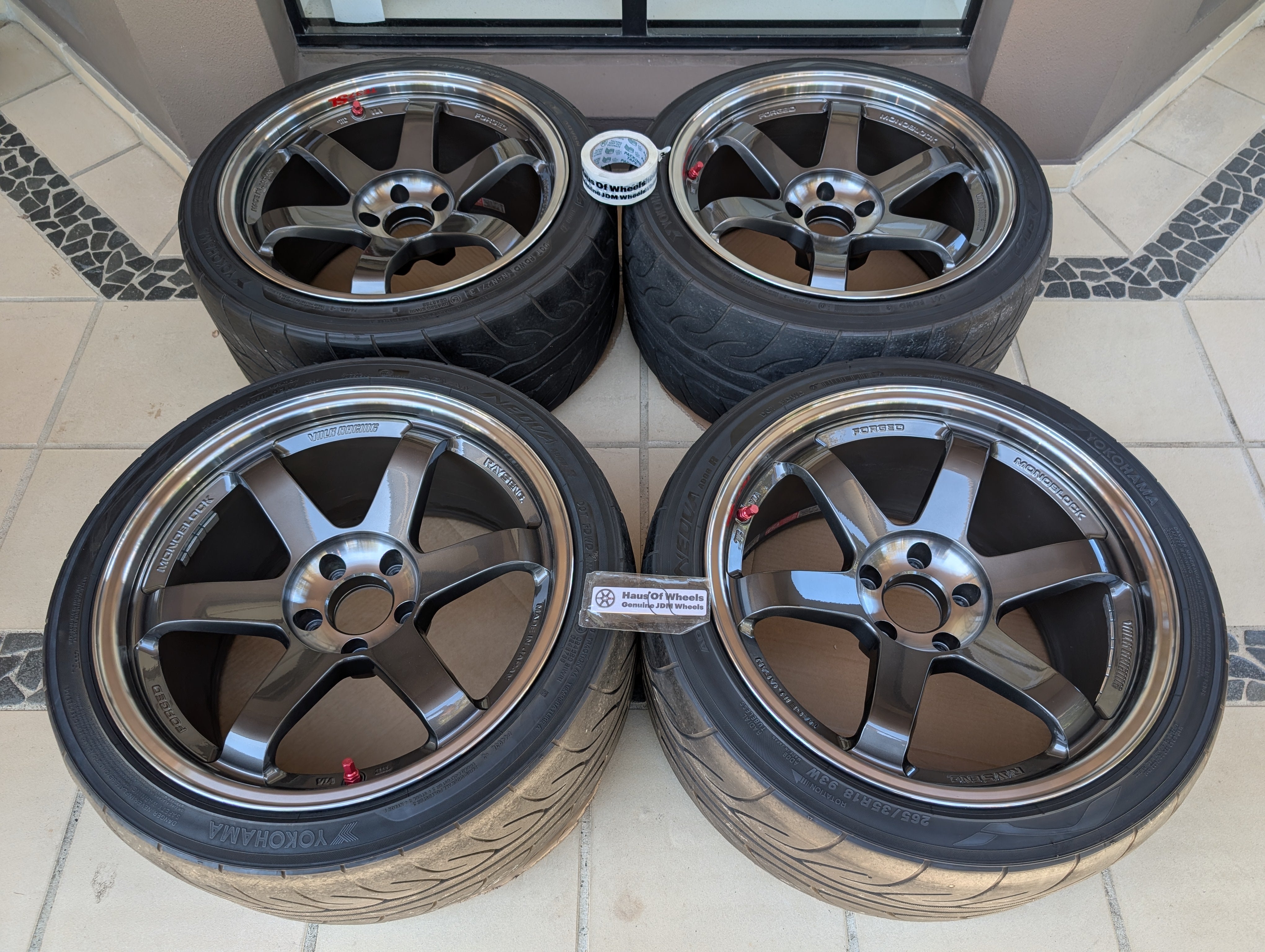 *Discontinued* + *Near New* (Double Pressed Graphite) Rays Engineering Volks Racing TE37SL - 5x114.3 - 18x10.5 +15 (265/35/18)