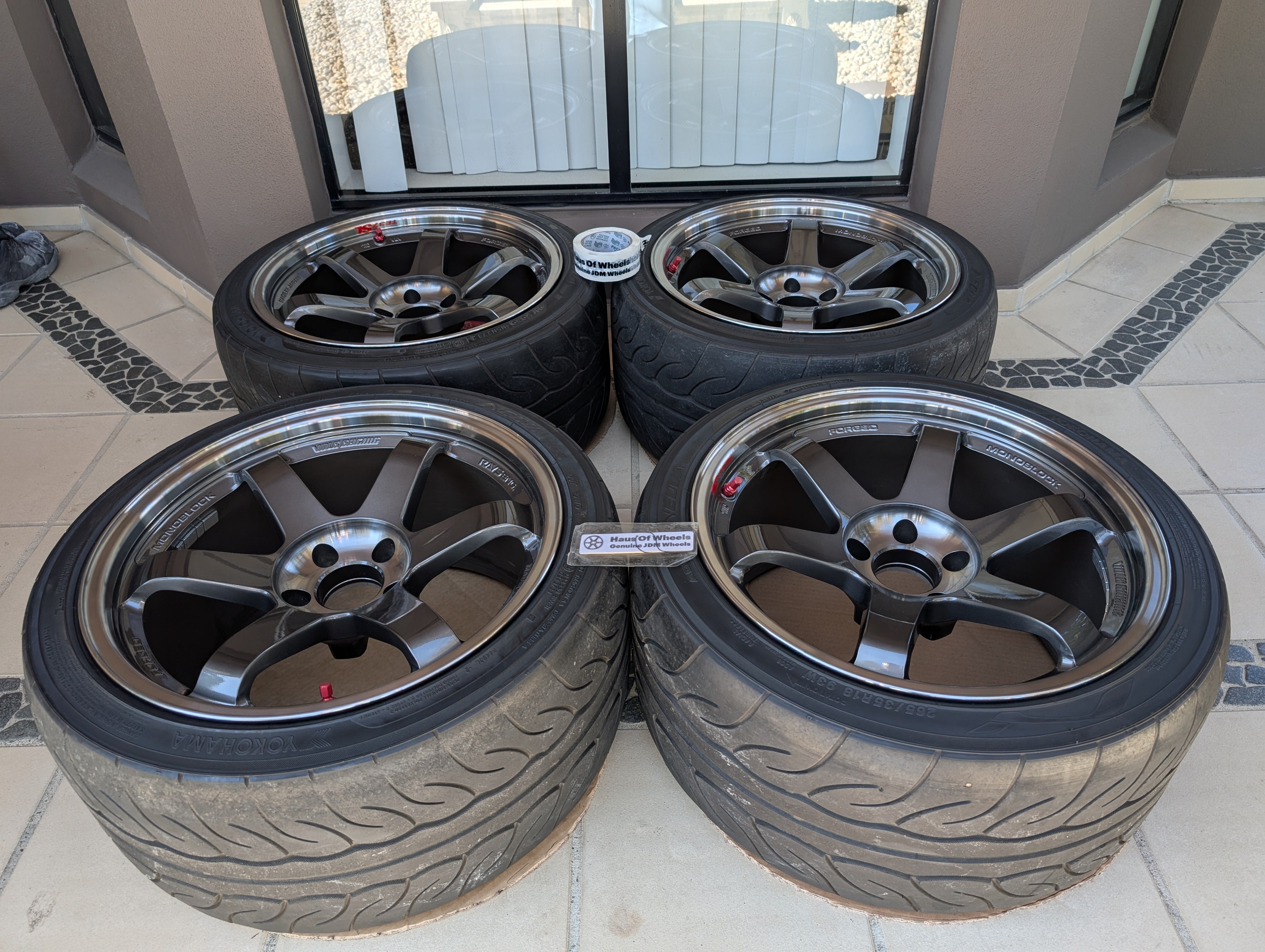 *Discontinued* + *Near New* (Double Pressed Graphite) Rays Engineering Volks Racing TE37SL - 5x114.3 - 18x10.5 +15 (265/35/18)