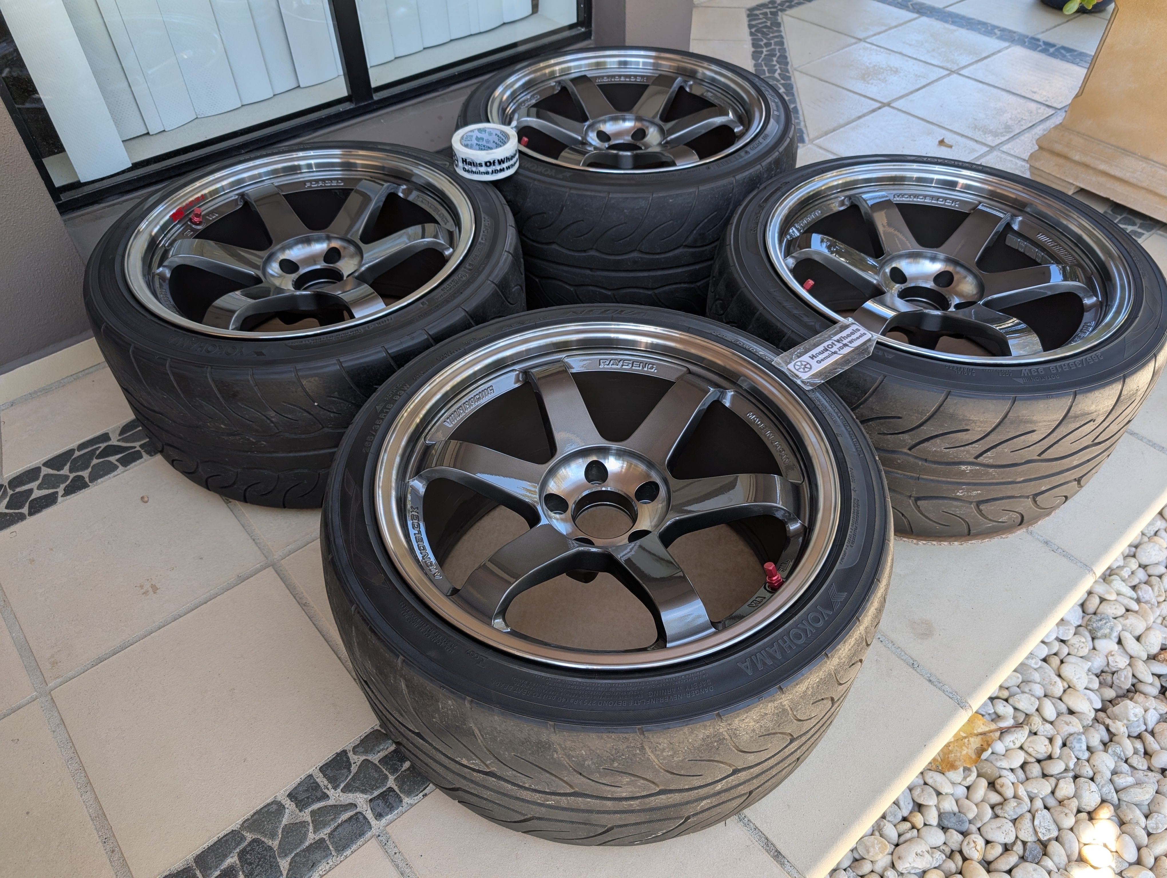 *Discontinued* + *Near New* (Double Pressed Graphite) Rays Engineering Volks Racing TE37SL - 5x114.3 - 18x10.5 +15 (265/35/18)