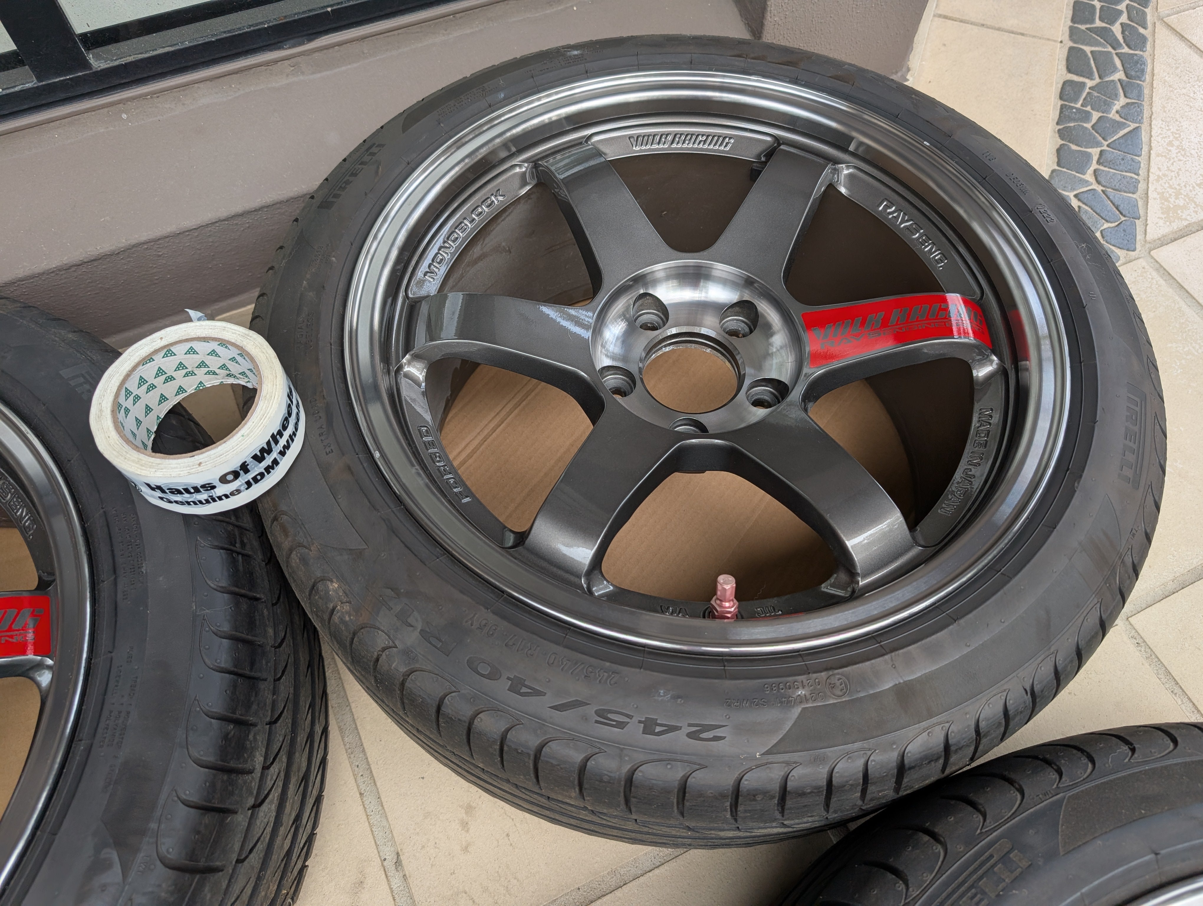 *17 Inch* + *Discontinued* Rays Engineering Volks Racing TE37SL (Pressed Graphite) - 5x114.3 - 17x9 +22 (245/40/17)