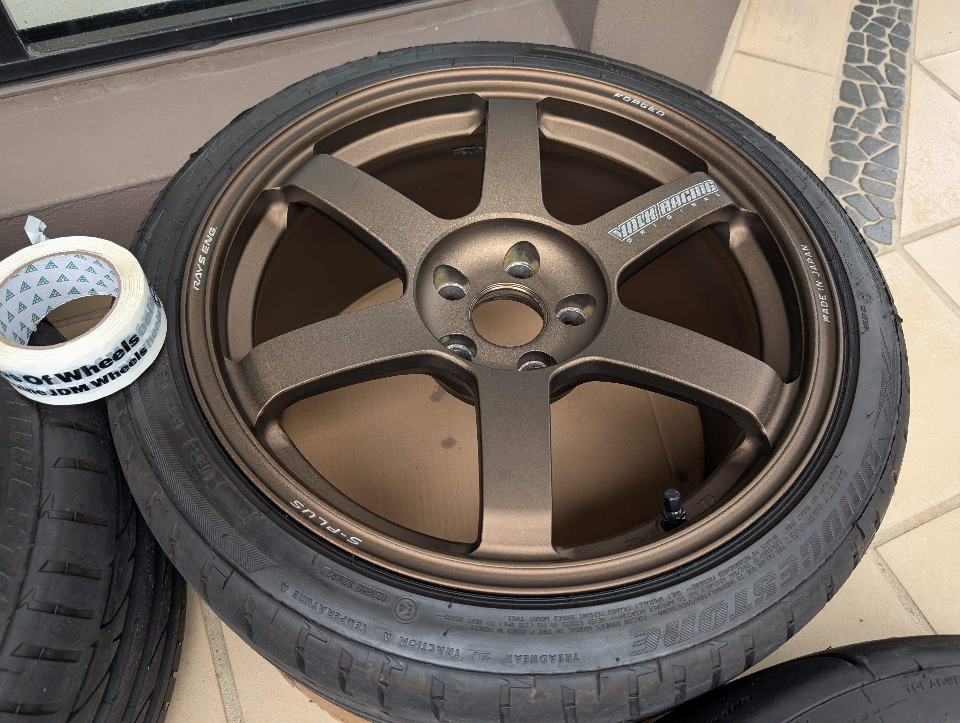 *Near New* Rays Volks Racing TE37 Saga S-Plus (Bronze) with Tyres - 5x114.3 - 18x9.5 +38 - F:255/35/18 R:275/35/18