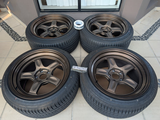 Rays Volk Racing 21C Bronze | 5x114.3 | 18x10.5 +15 | With Winrun Tyres
