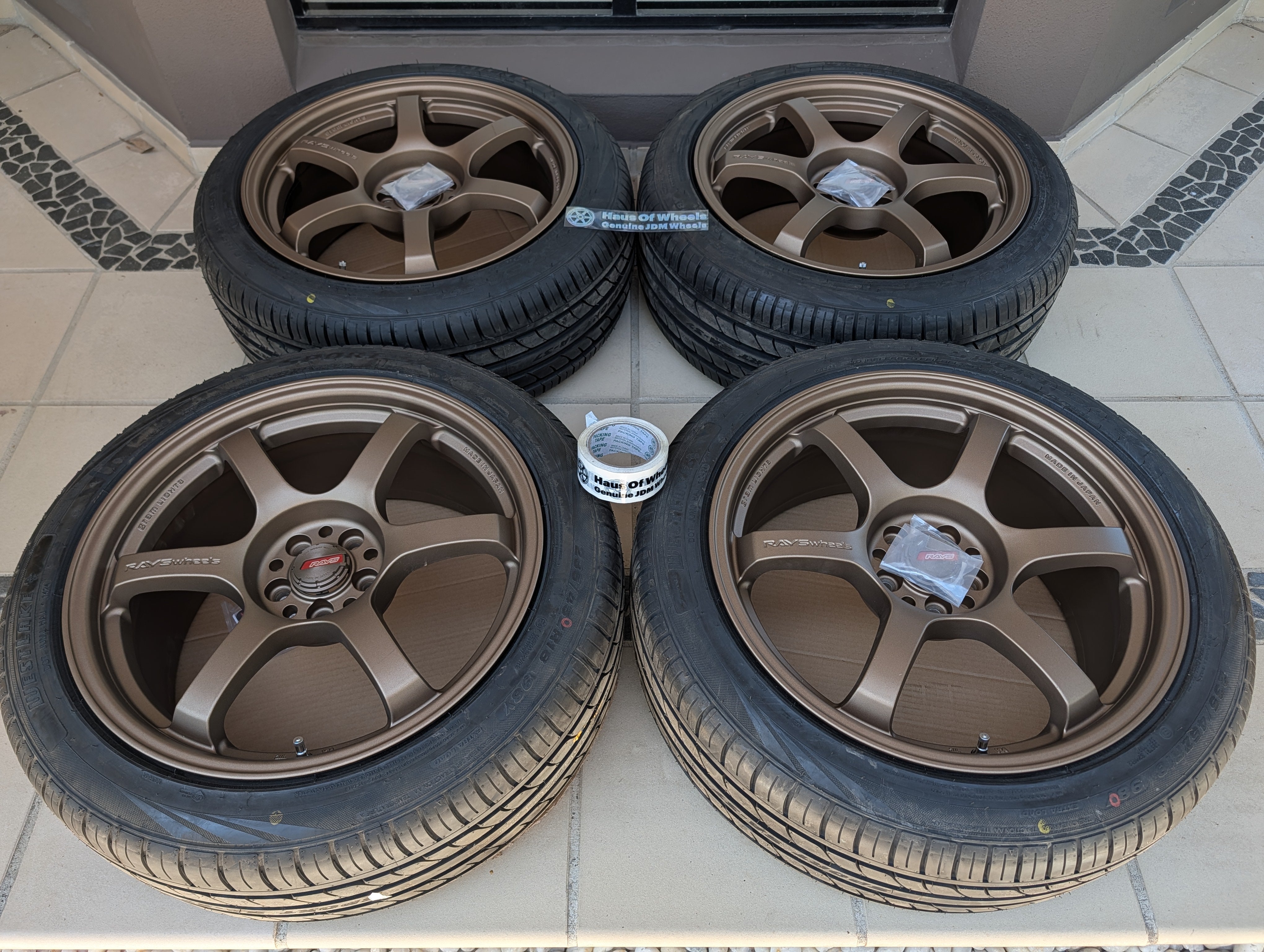 *Near New* Rays Gram Lights 57 DR (Bronze) with Brand New Tyres - 5x100 - 18x8.5 +37 (235/45/18)