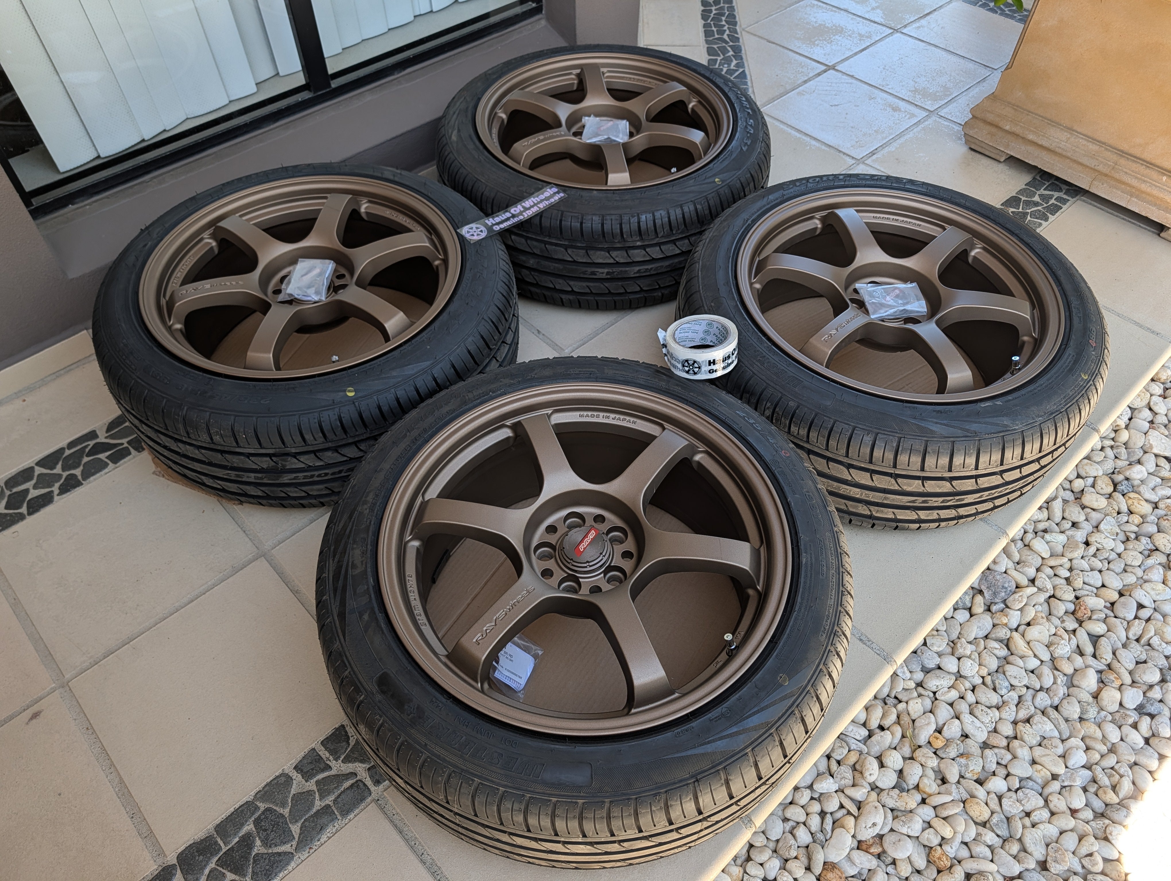 *Near New* Rays Gram Lights 57 DR (Bronze) with Brand New Tyres - 5x100 - 18x8.5 +37 (235/45/18)