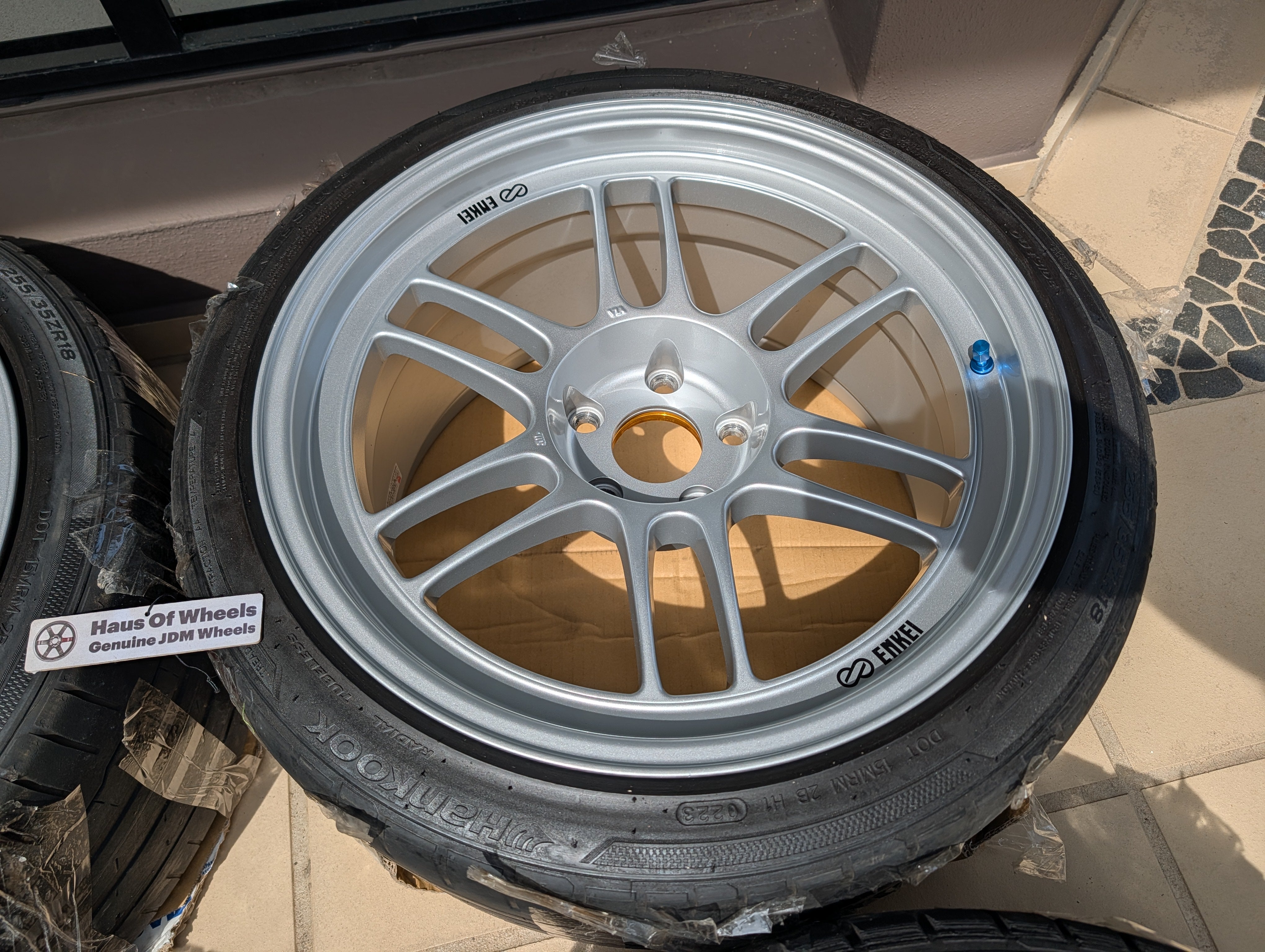 *Lightweight* Enkei RPF1 (Silver) with Genuine Enkei Stickers and Hankook Tyres - 5x114.3 - 18x9.5 +15 (255/35/18)