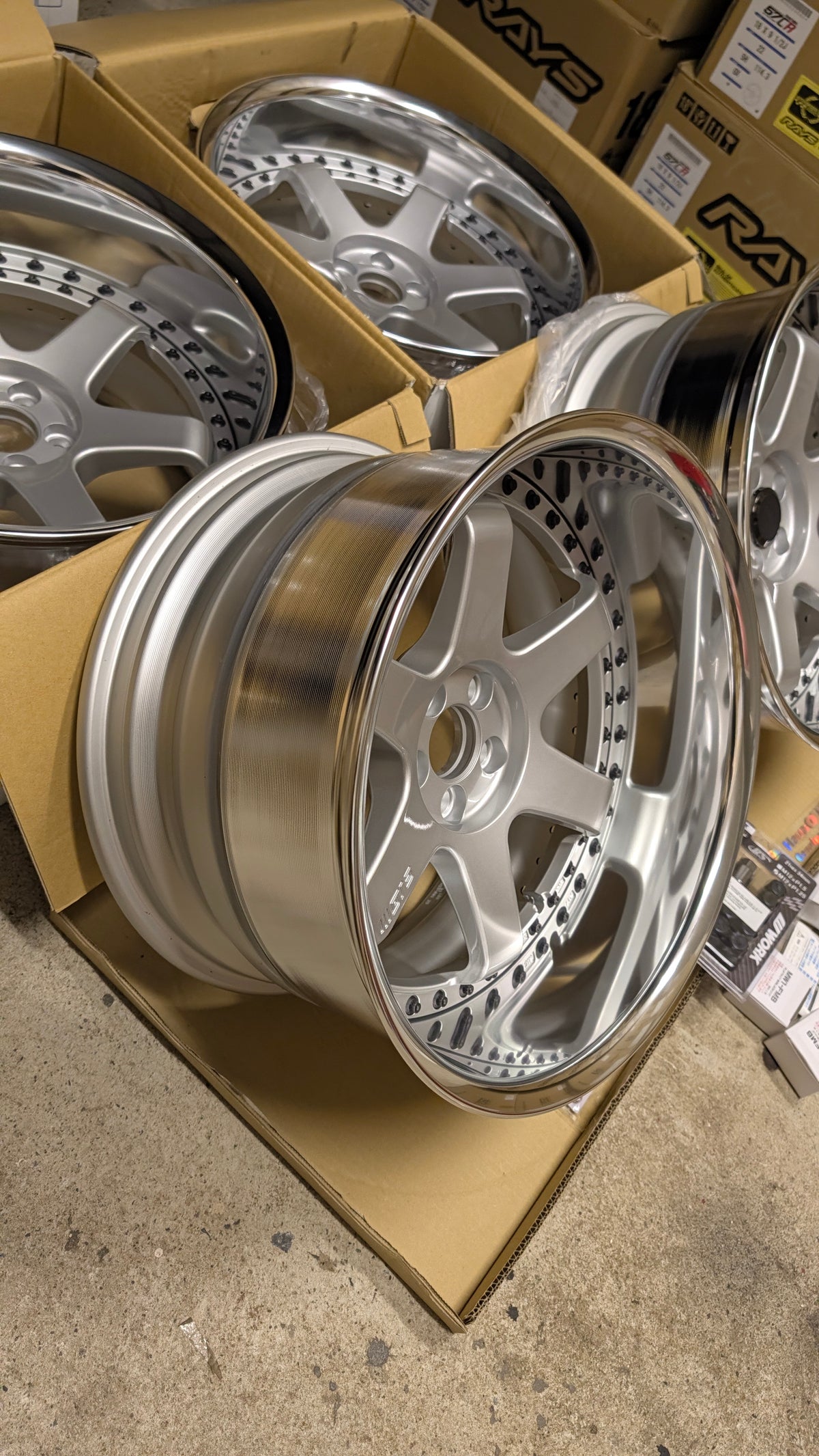 Work Emotion GT6 3P Silver | 5x100 | F: 18x9.5 -13 / R: 18x10.5 -25 | New | Widebody | 3 Piece – product photo 13