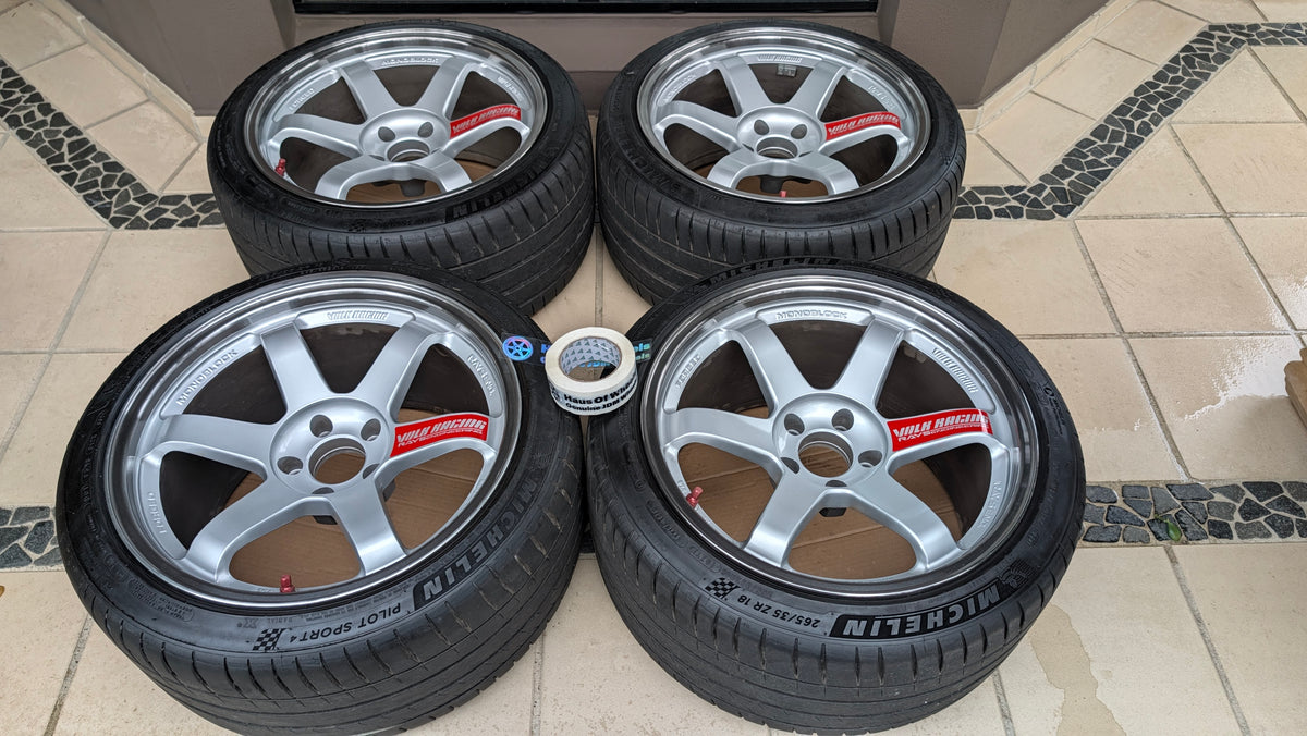 RAYS Volk Racing TE37SL Diamond Silver / Pressed Graphite | 5x114.3 | 18x10.5 +15 | Near New | Michelin PS4 Tyres | Discontinued