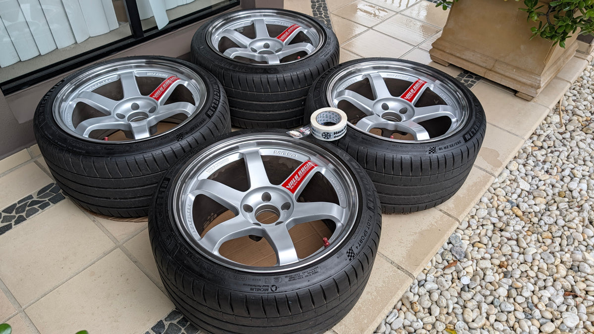 RAYS Volk Racing TE37SL Diamond Silver / Pressed Graphite | 5x114.3 | 18x10.5 +15 | Near New | Michelin PS4 Tyres | Discontinued