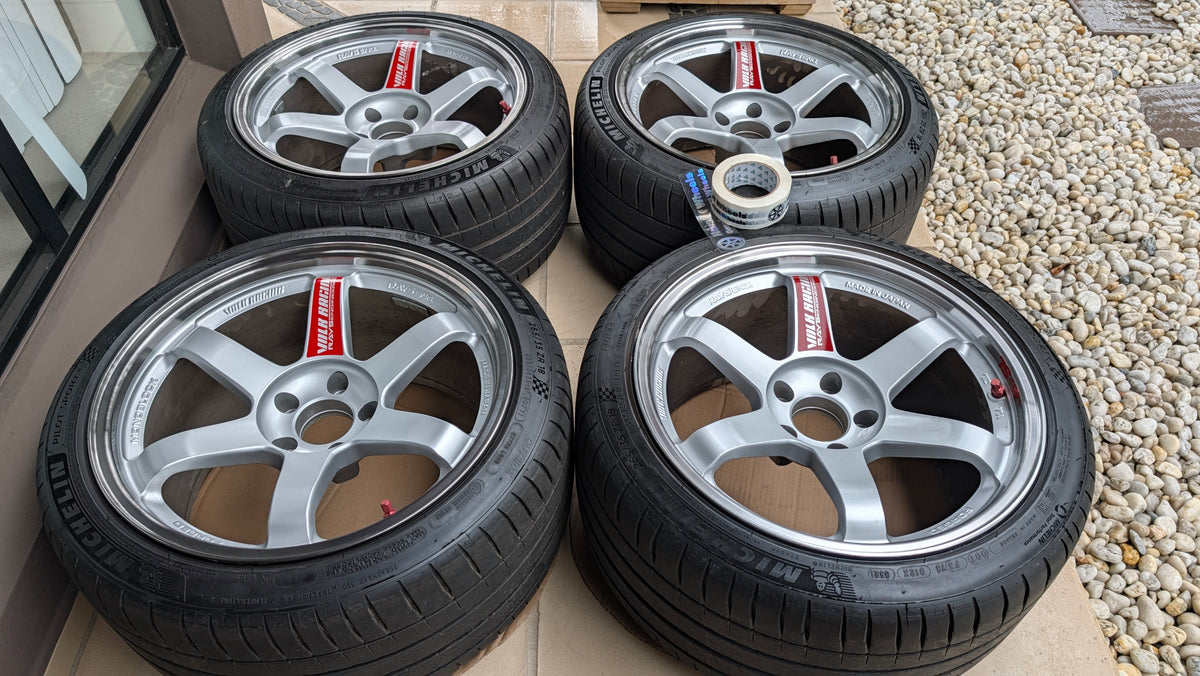 RAYS Volk Racing TE37SL Diamond Silver / Pressed Graphite | 5x114.3 | 18x10.5 +15 | Near New | Michelin PS4 Tyres | Discontinued
