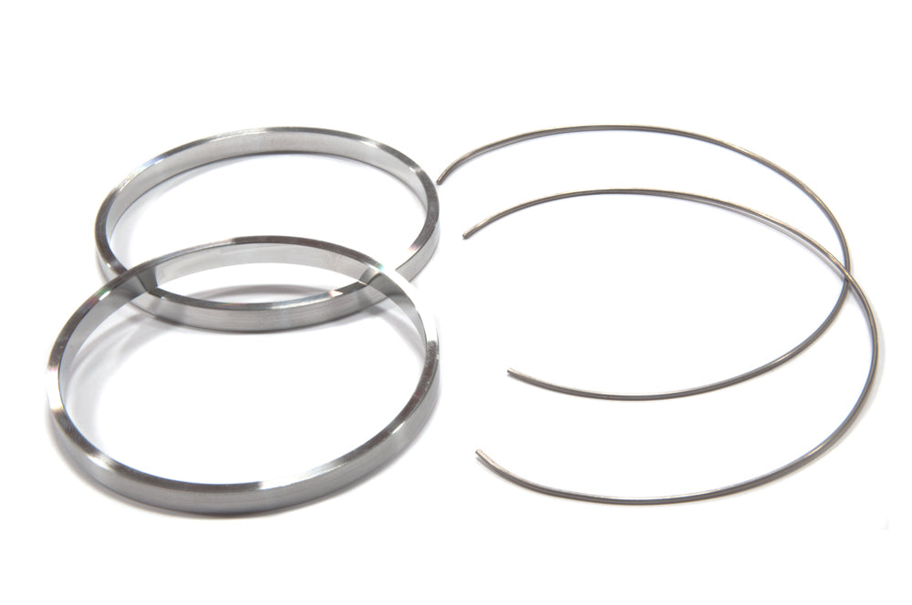 SSR aluminium hub centric rings with retaining clips