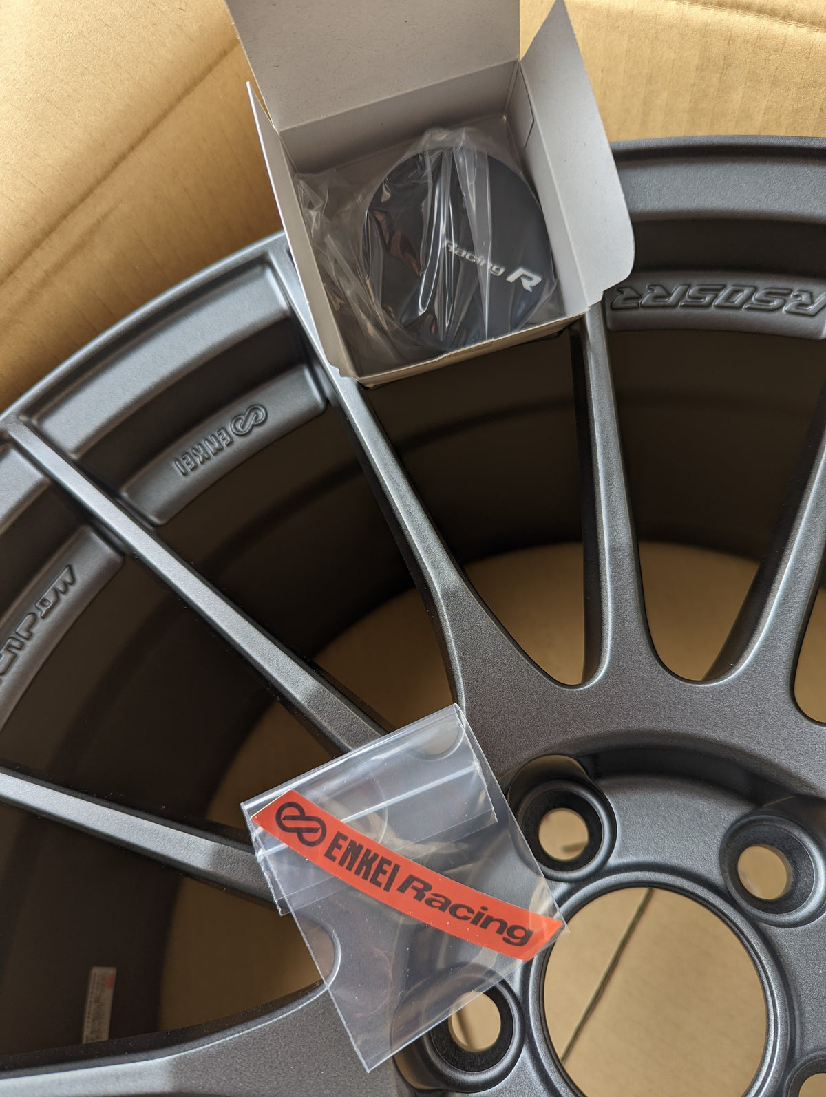 Enkei RS05RR Dark Gunmetal Gray | 18x9 +40 | New