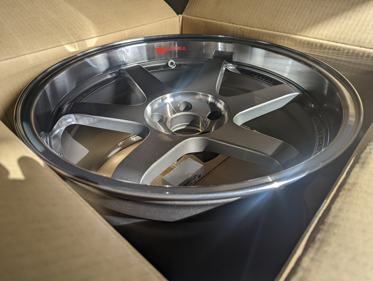 Rays Volk Racing TE37SL Pressed Graphite | 5x114.3 | 19x10.5 +12 | New | Discontinued
