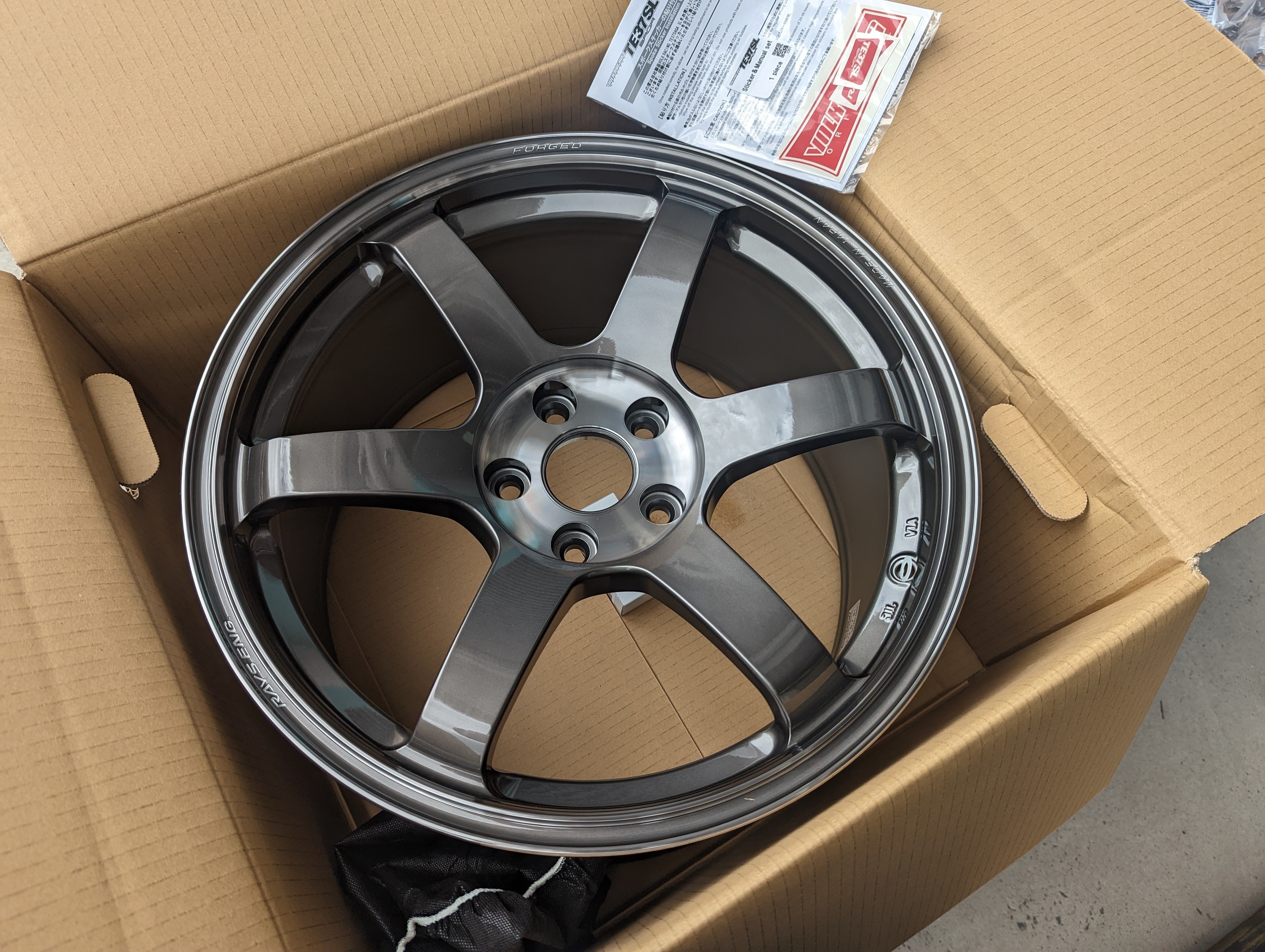 Rays Volk Racing TE37 Saga SL with Genuine Volk Racing Stickers (Pressed Graphite) - 5x114.3 - 18x9.5 +39