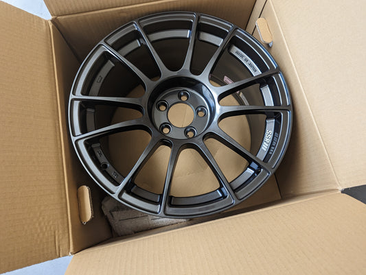 
SSR GTX04 (Dark Gunmetal) - 5x100 - 18x9.5 +40