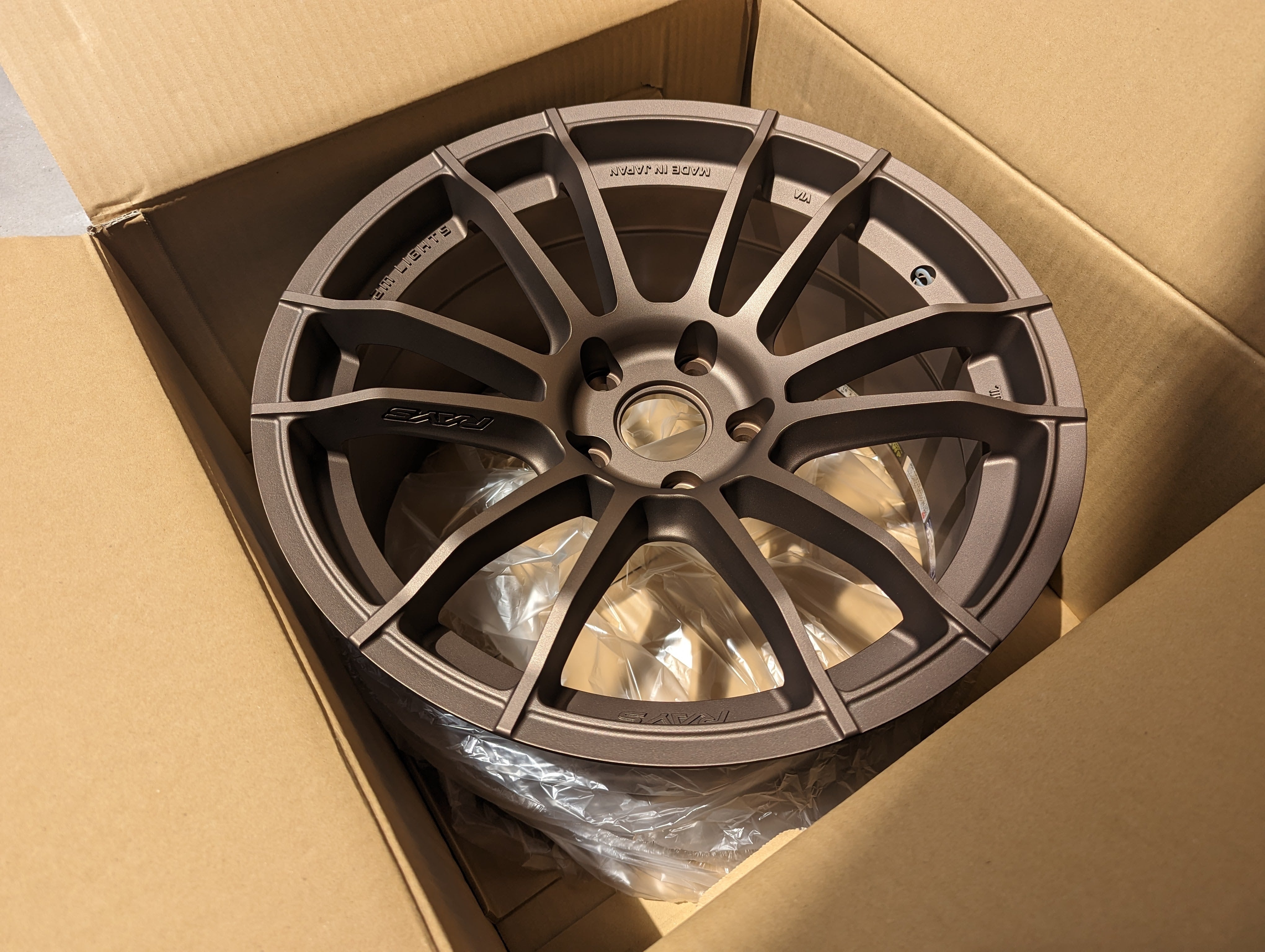 Rays Gram Lights 57 XR (Bronze) - 5x114.3 - 18x9.5 +38