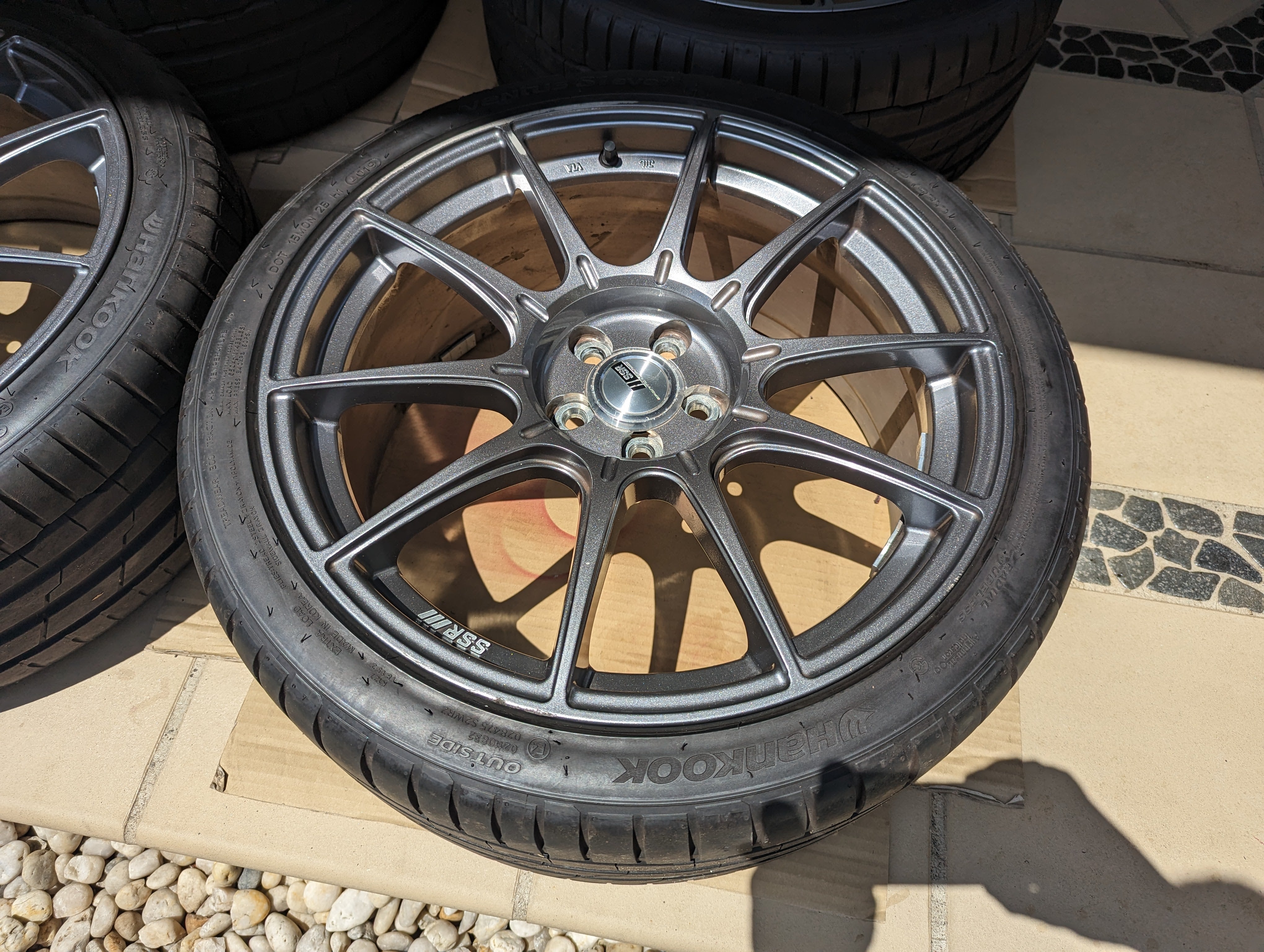 SSR GTX01 (Dark Silver) with Near New Hankook Tyres