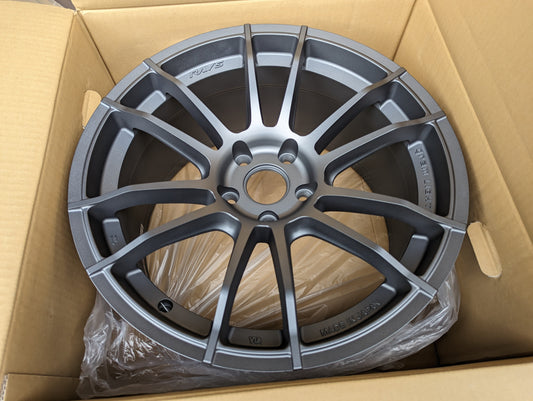 
RAYS Gram Lights 57 XR (Matte Gunmetal)