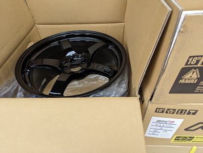 Rays Gram Lights 57 CR Gloss Black | 5x100 | 18x9.5 +38 | New