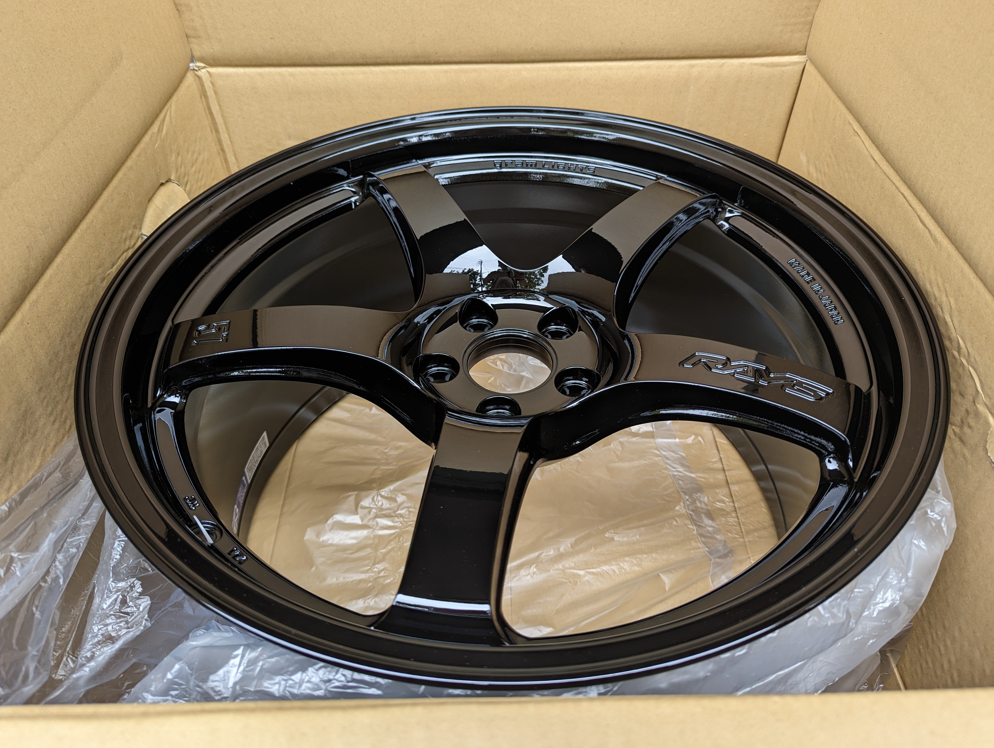 *Brand New* Rays Gram Light 57 CR (Gloss Black) - 5x100 - 18x9.5 +38