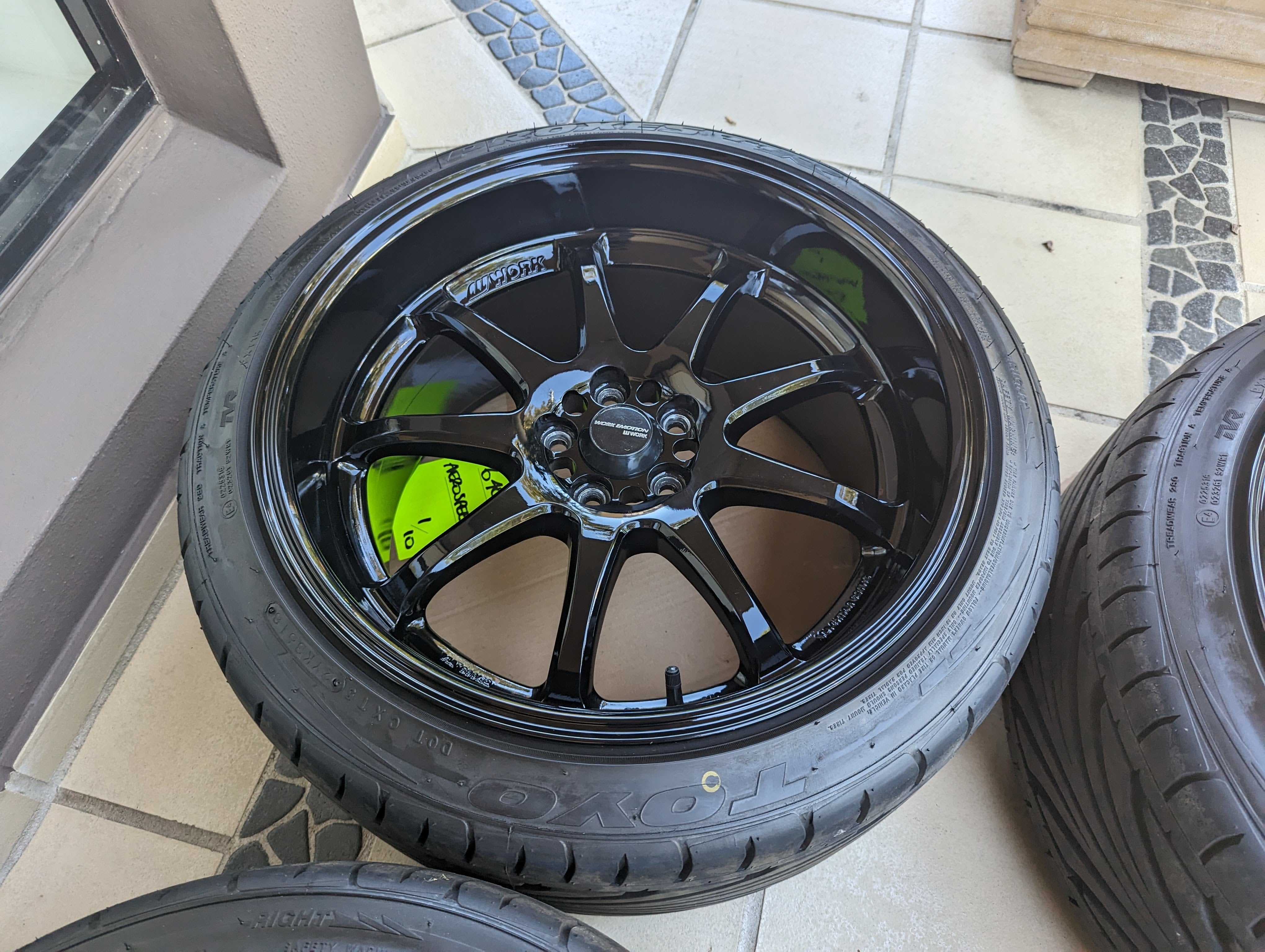 Work Emotion XD9 (Gloss Black) with Genuine Work Emotion Center Caps and Tyres